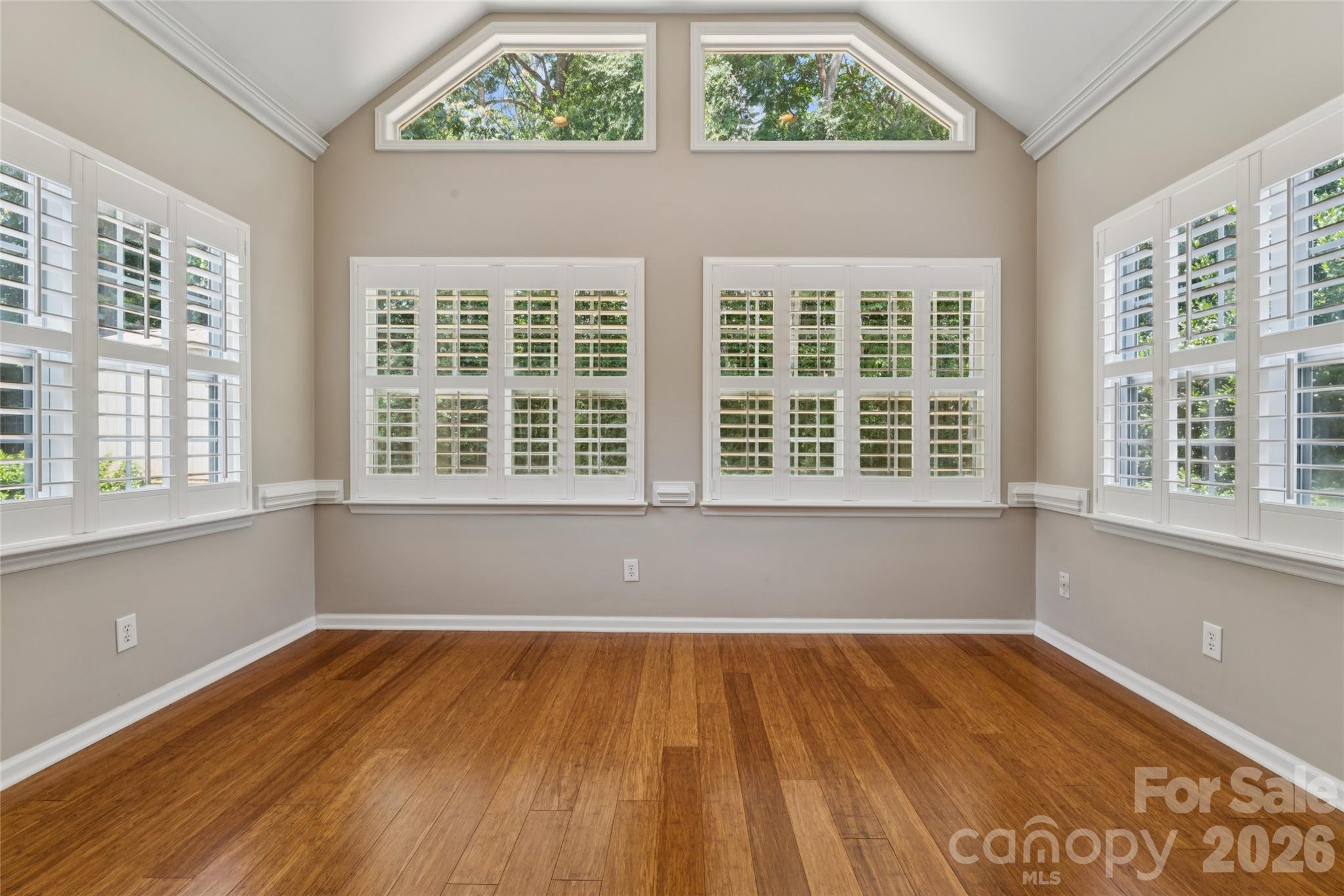 10906 Chamberlain Hall Court Property Photo 4