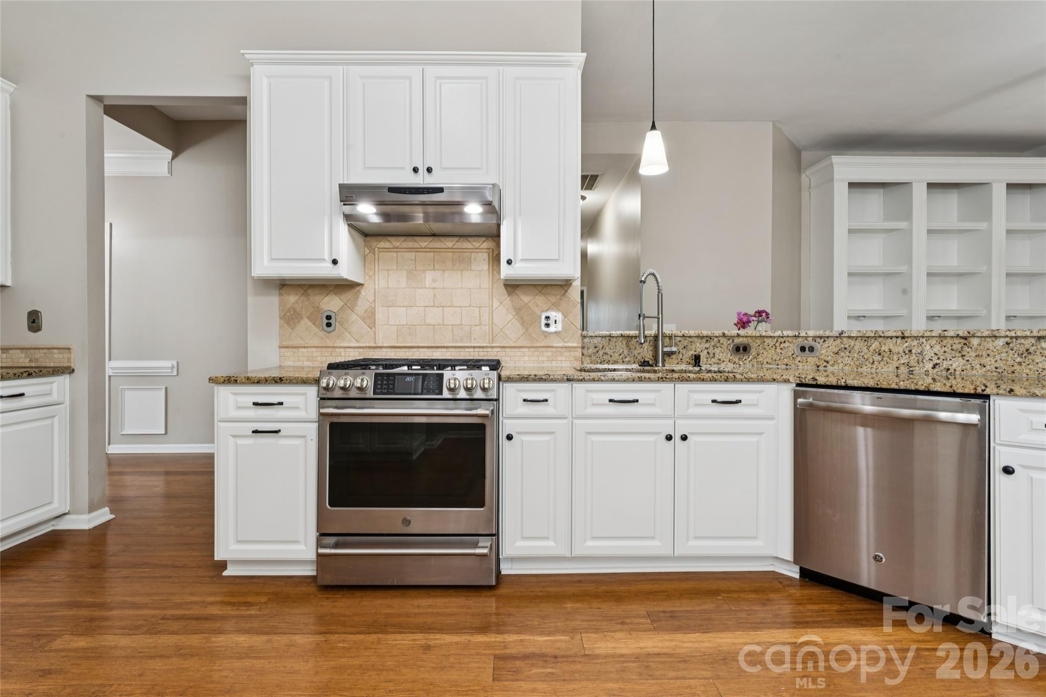 10906 Chamberlain Hall Court Property Photo 5