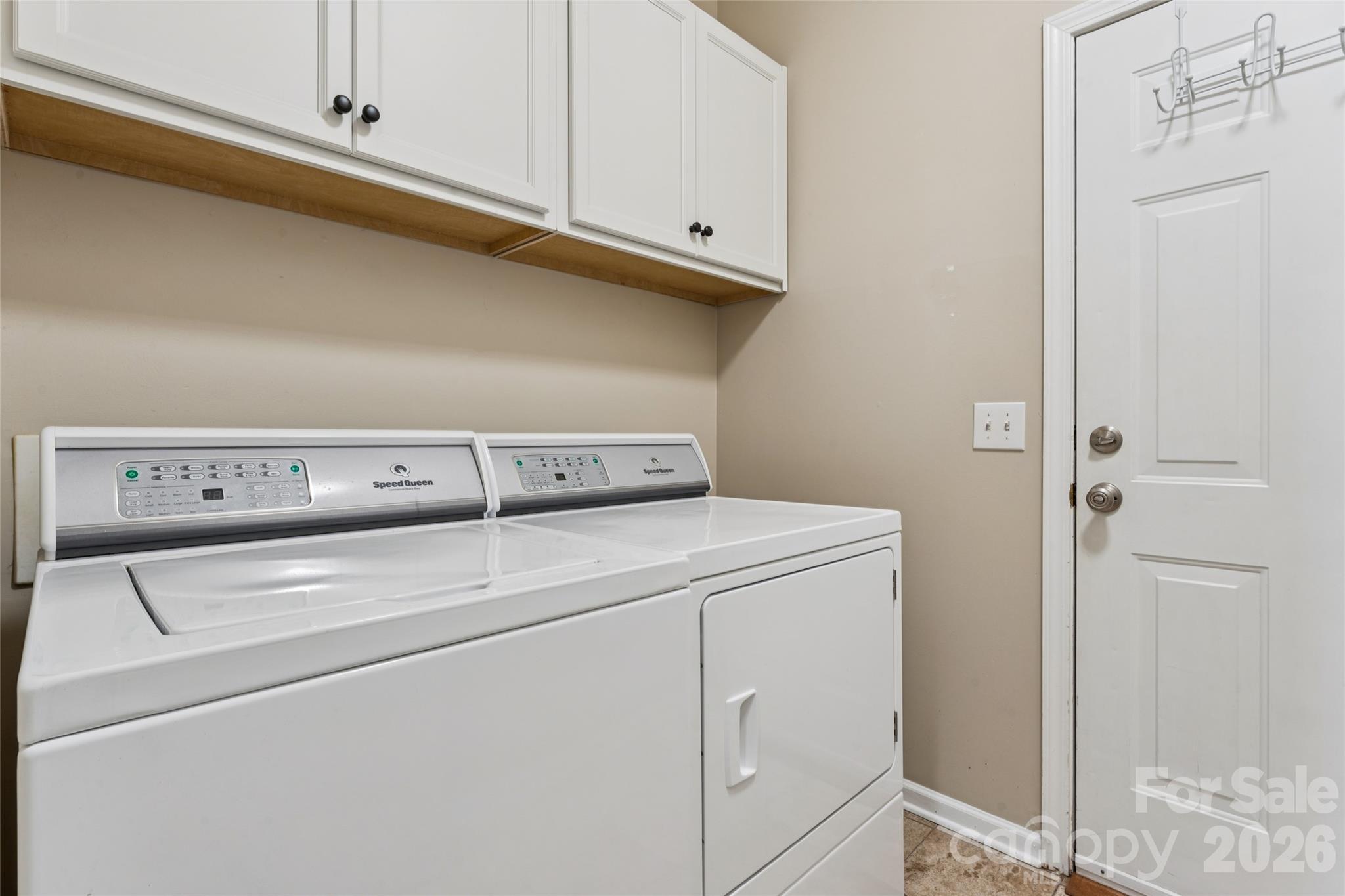 10906 Chamberlain Hall Court Property Photo 29