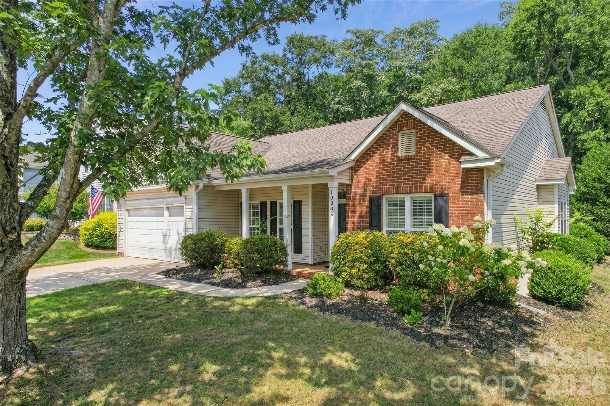 10906 Chamberlain Hall Court Property Photo 41