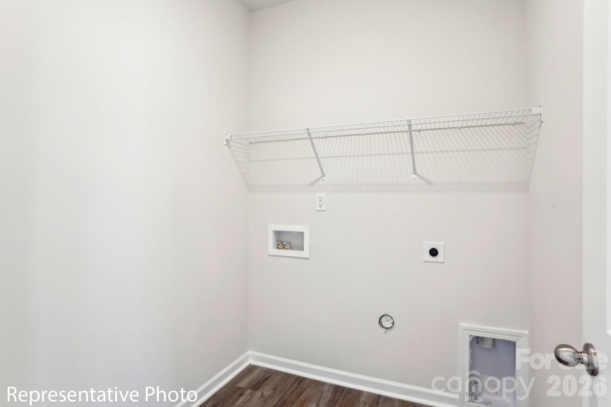 1621 Secrest Commons Drive Property Photo 13