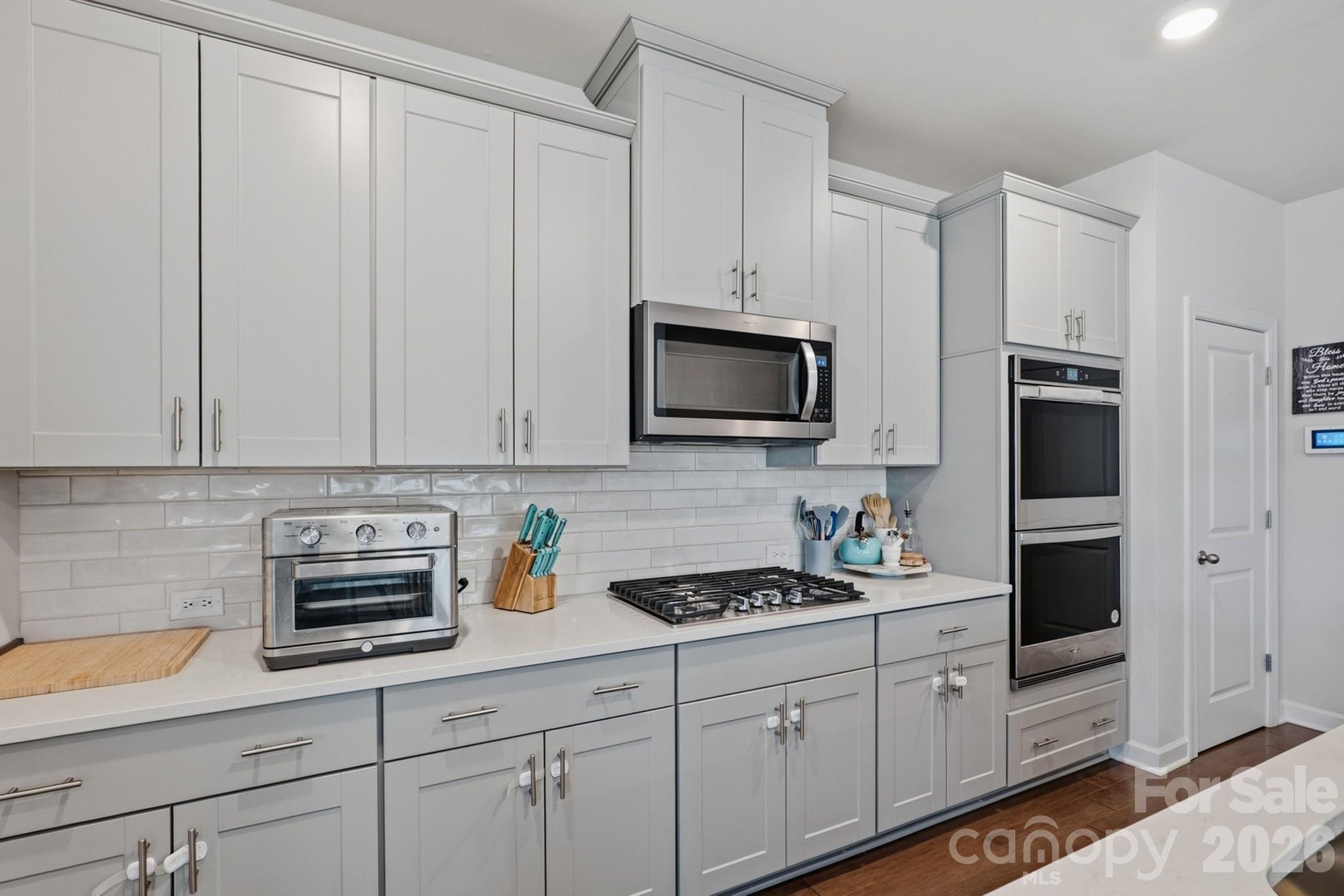 571 Palmarosa Street 130 Property Photo 8