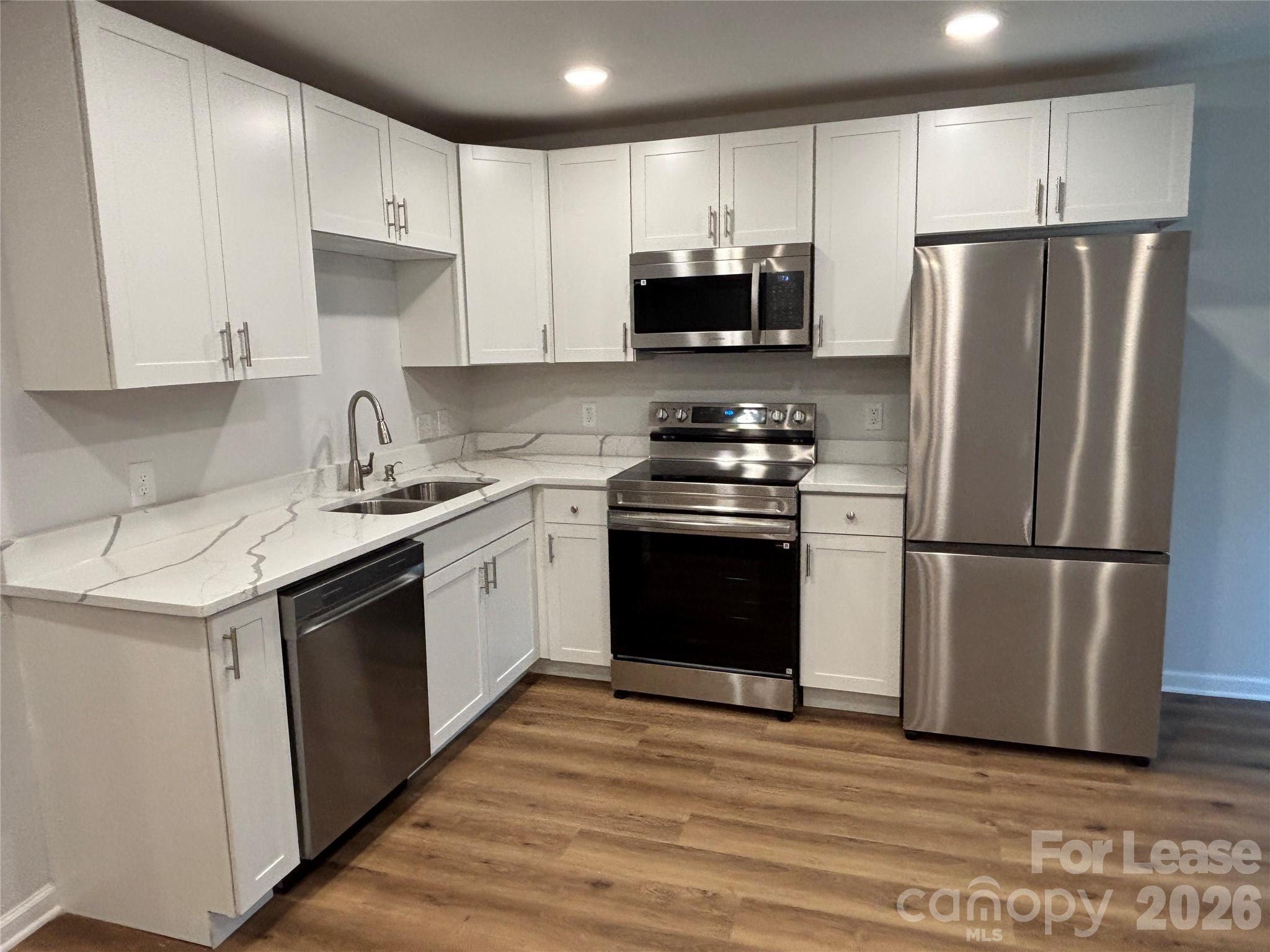 6211 Spanish Oak Road Property Photo 6