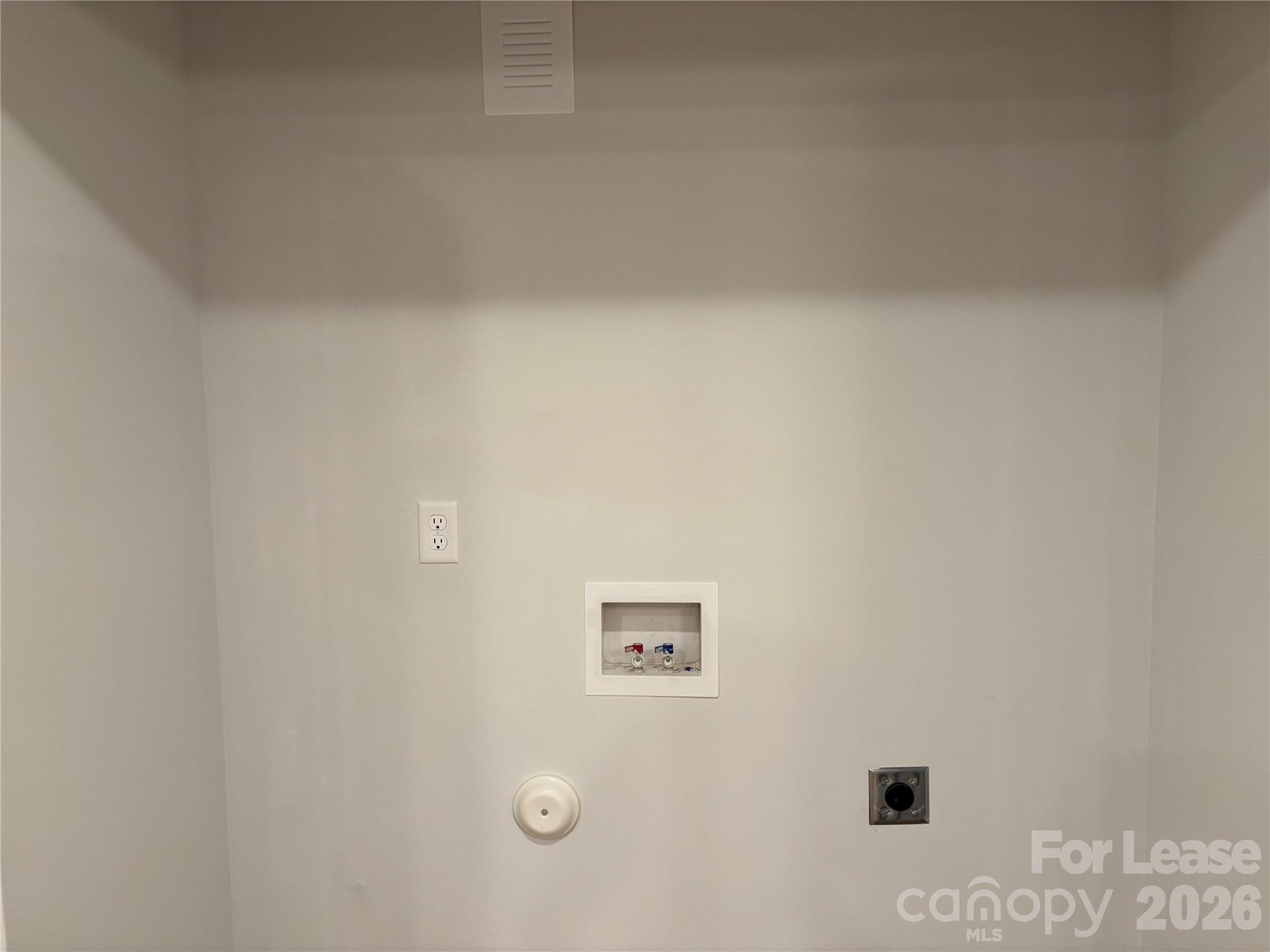 6211 Spanish Oak Road Property Photo 8