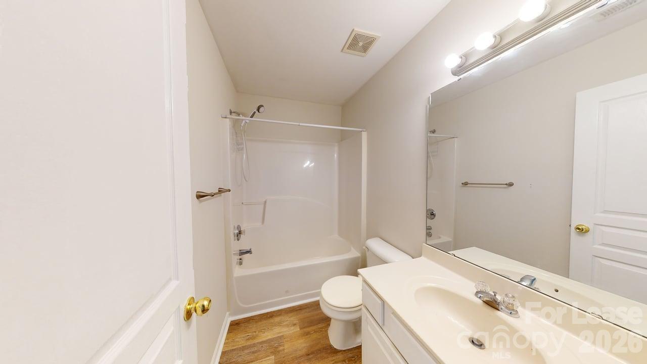 5545 Seths Drive Property Photo 12