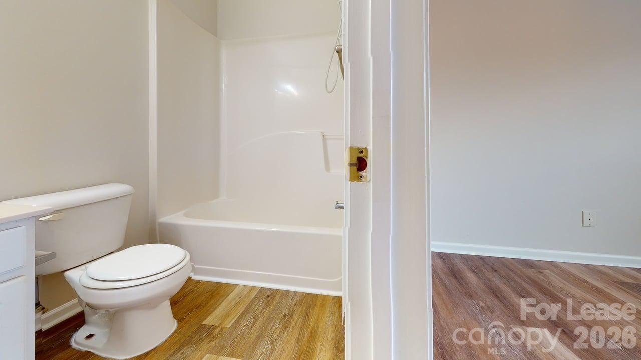5545 Seths Drive Property Photo 15