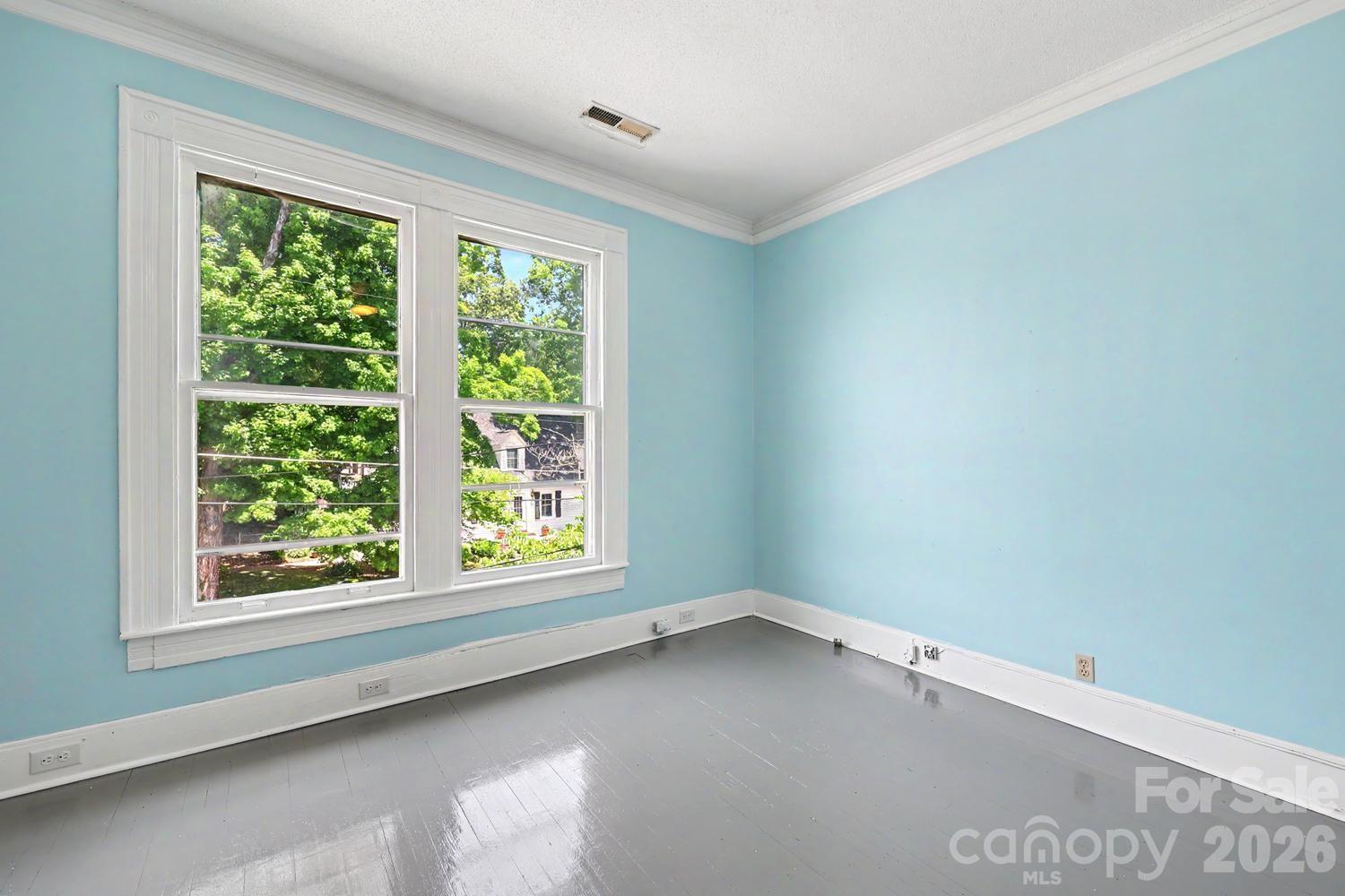 601 College Avenue Property Photo 24