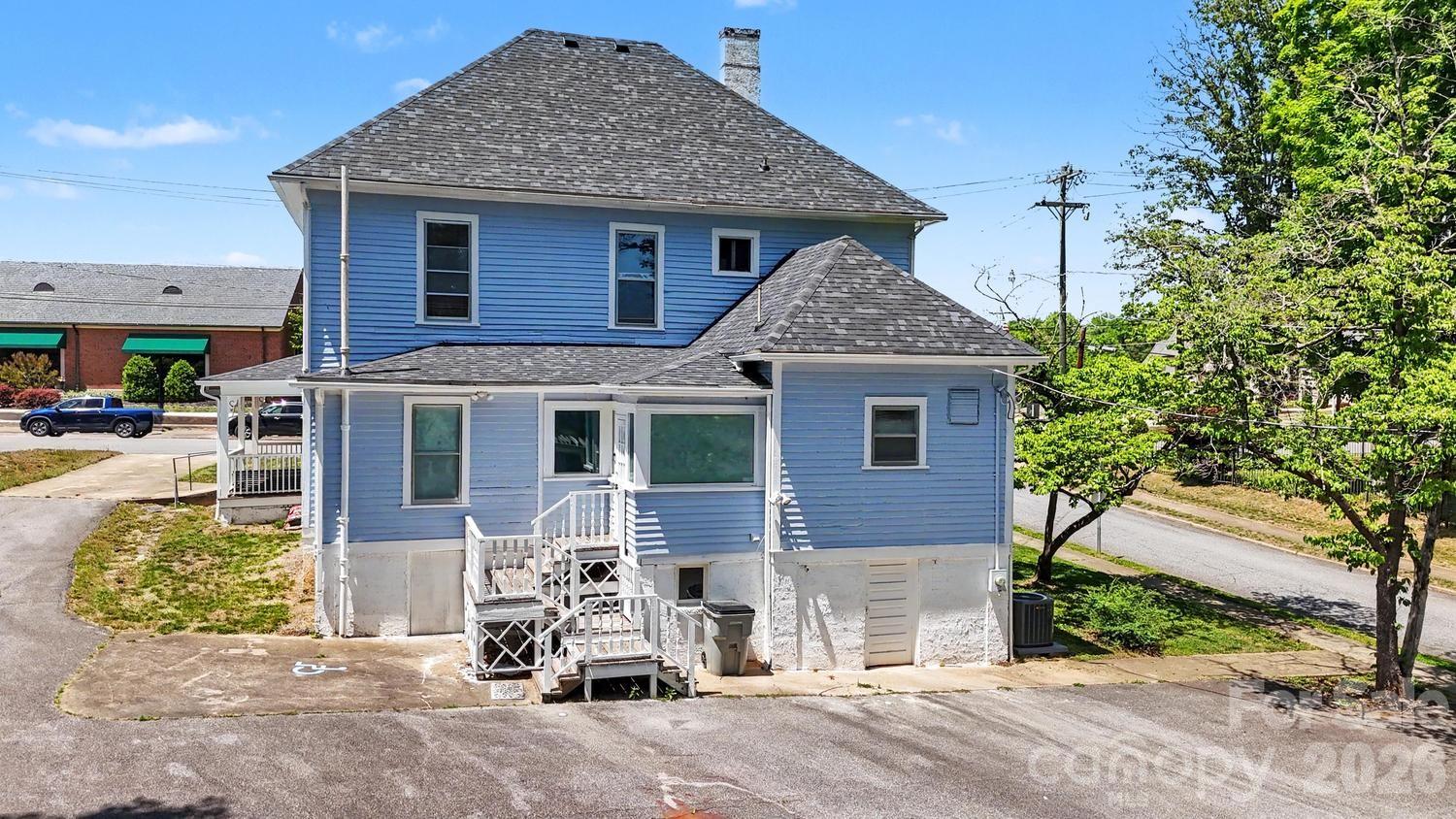 601 College Avenue Property Photo 41