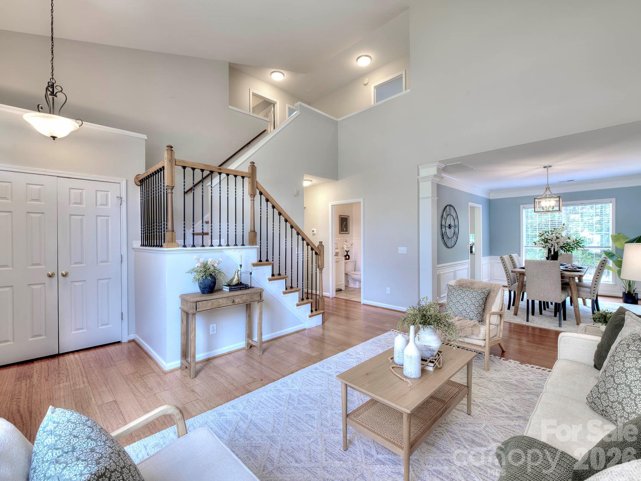 11206 Longhedge Lane Property Photo 5
