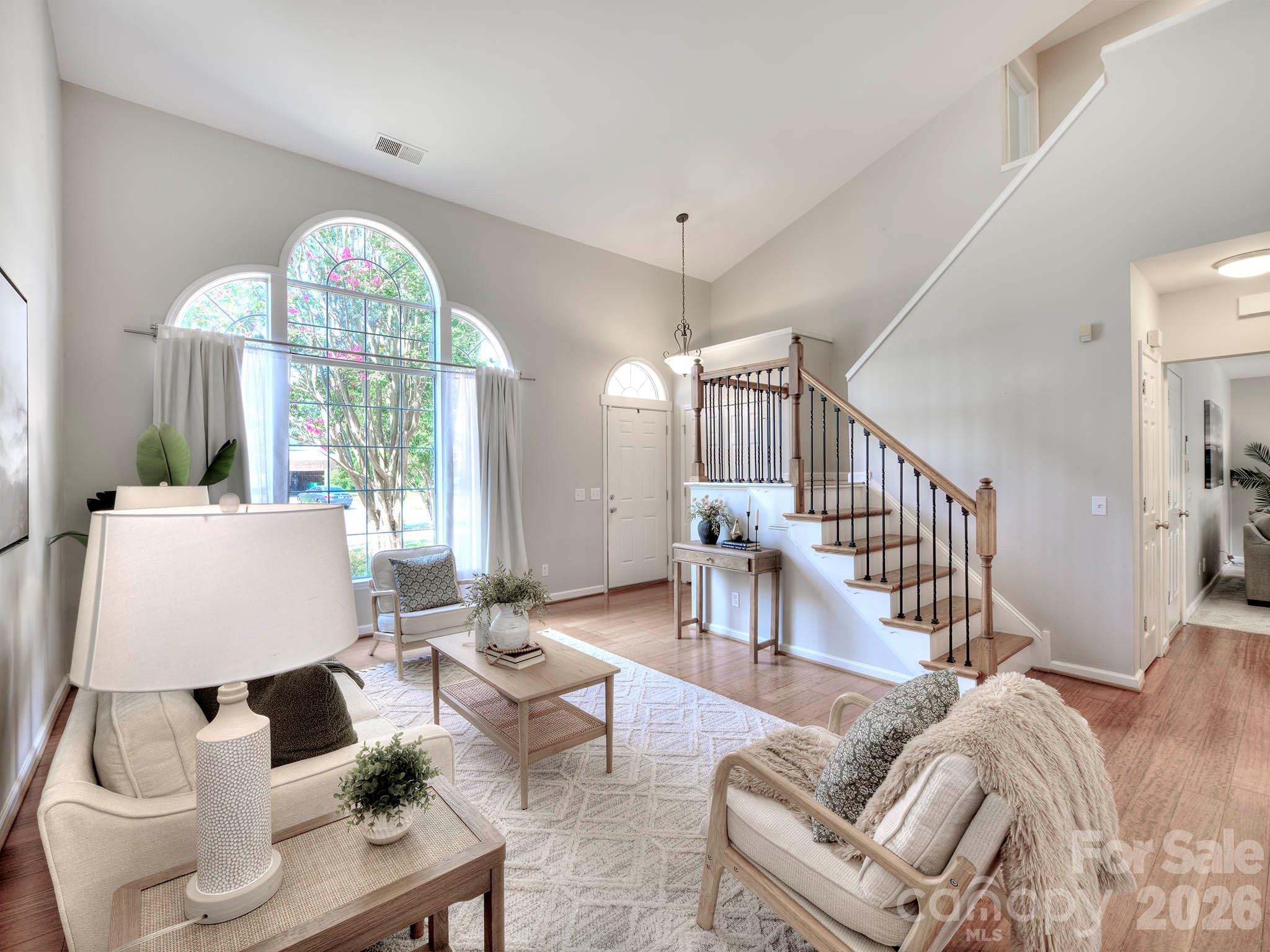 11206 Longhedge Lane Property Photo 6