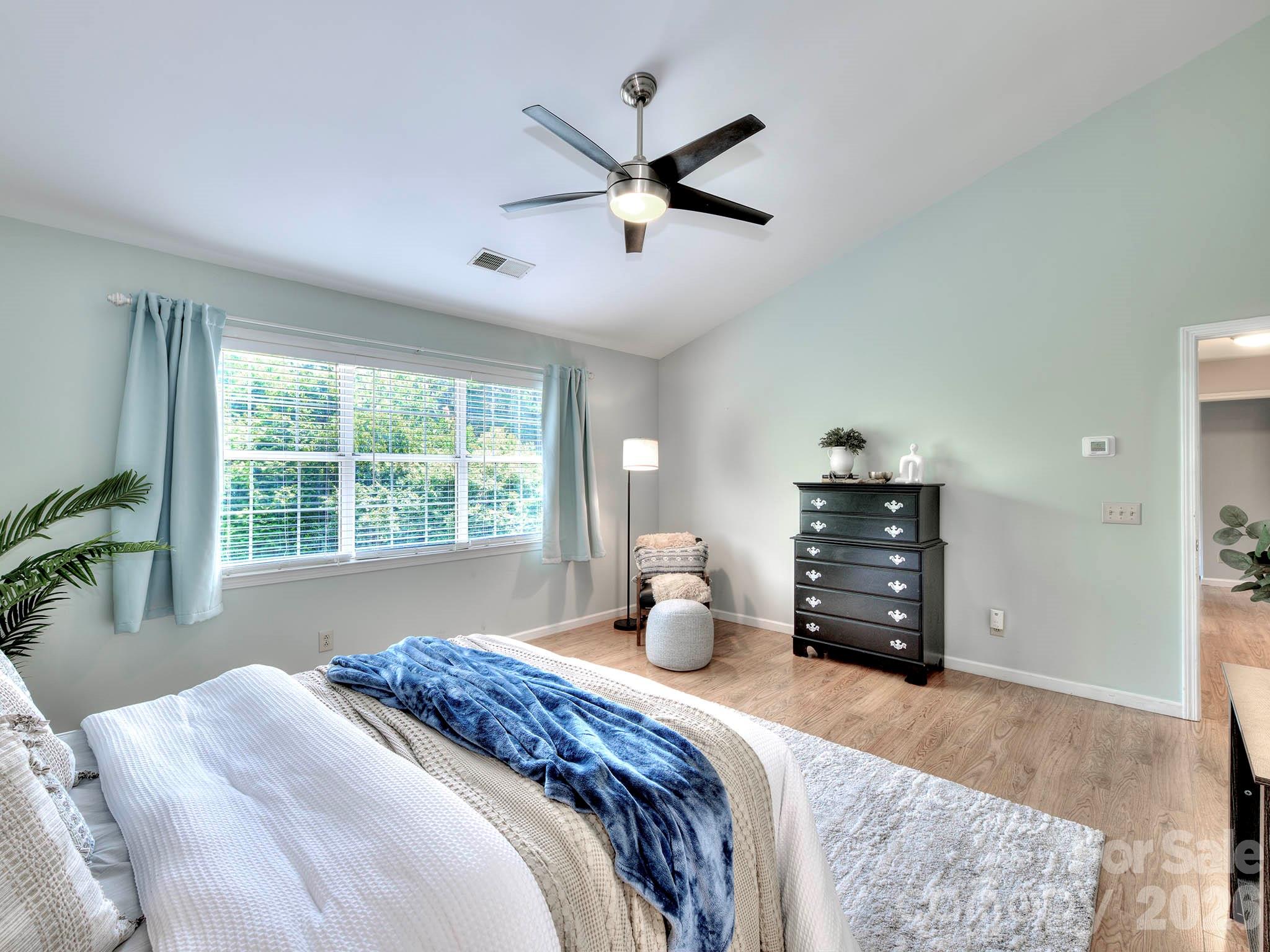11206 Longhedge Lane Property Photo 21