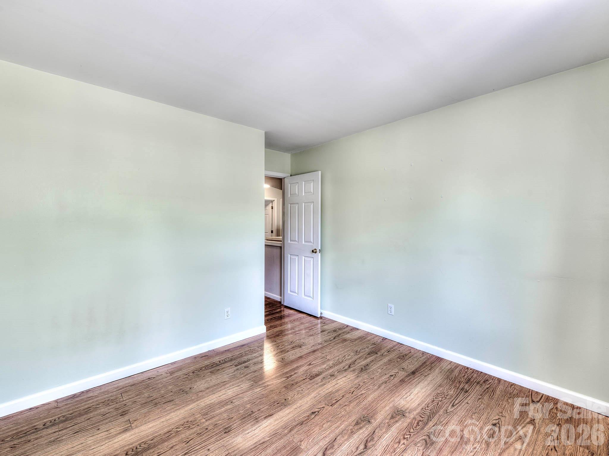 11206 Longhedge Lane Property Photo 28