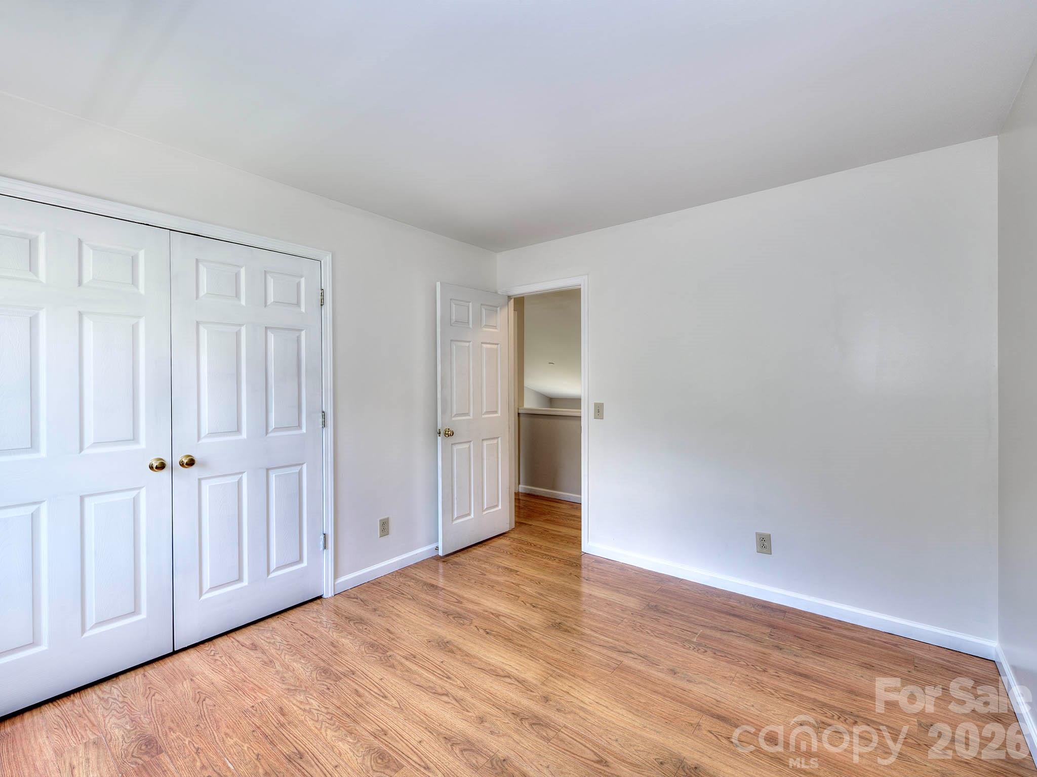 11206 Longhedge Lane Property Photo 32