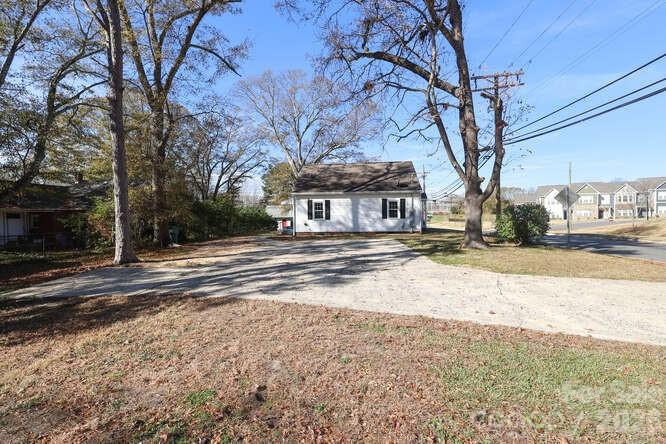 120 N Belvedere Avenue Property Photo 2