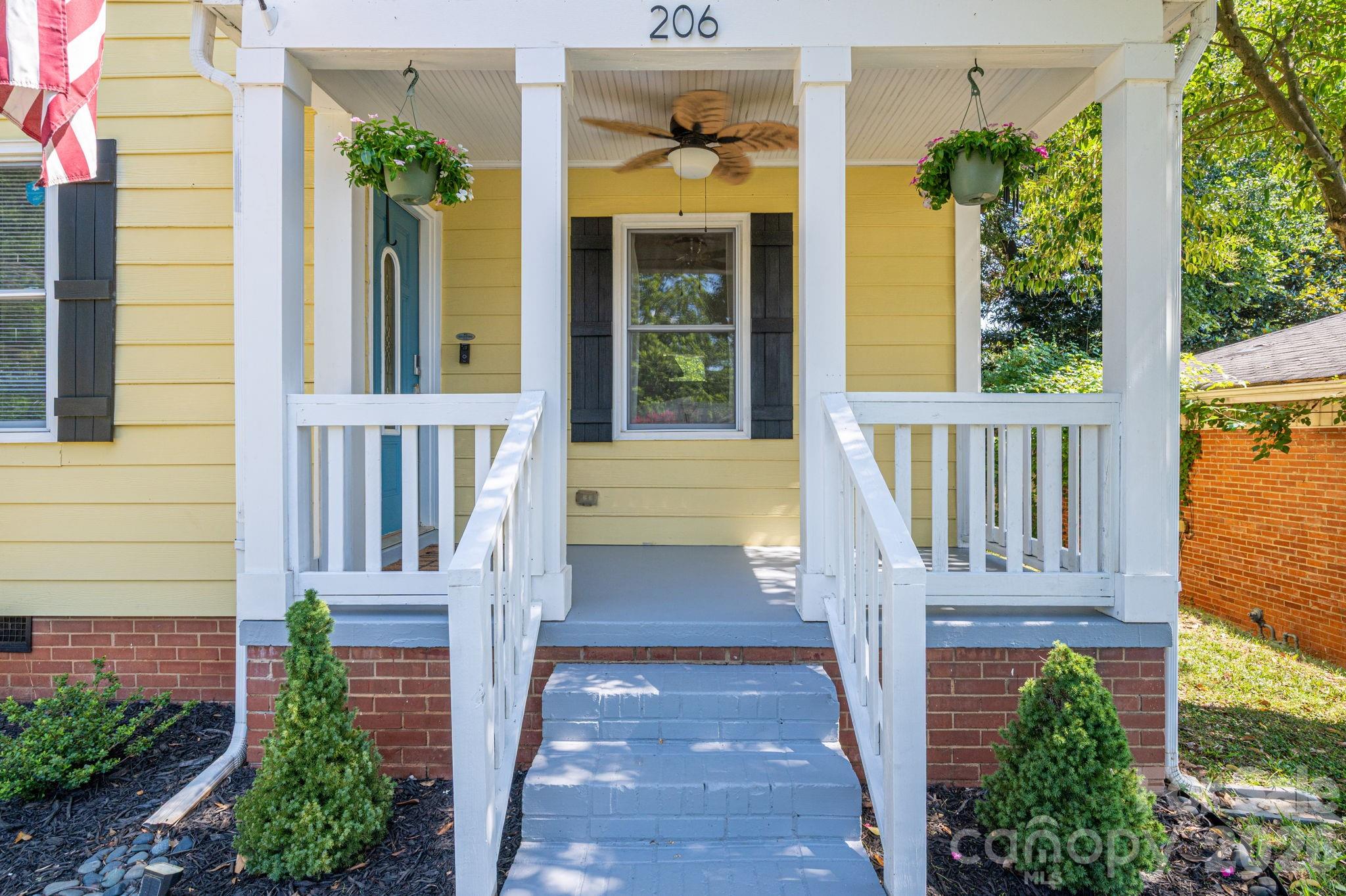 206 Cedar Street Property Photo 3