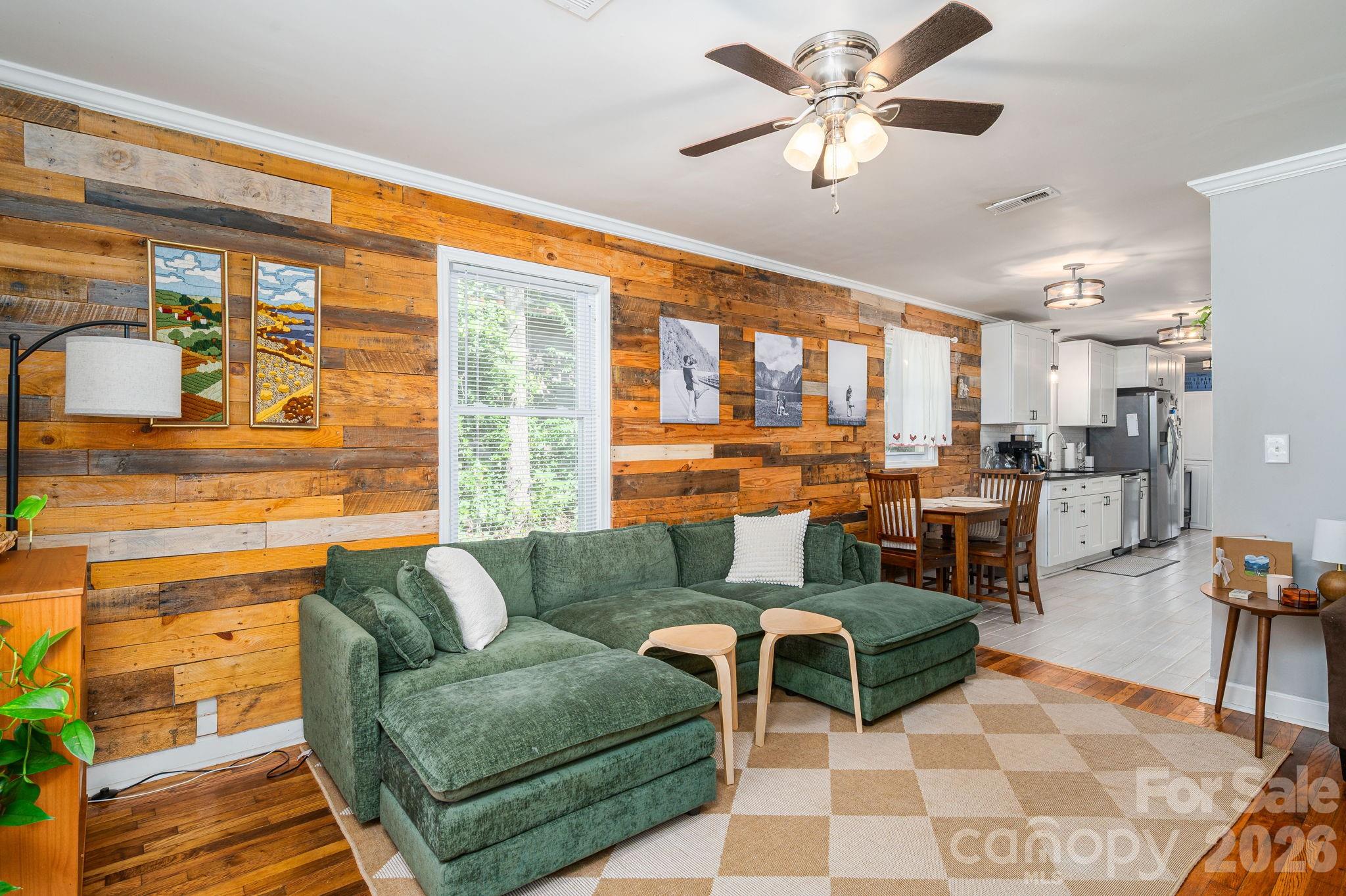 206 Cedar Street Property Photo 8