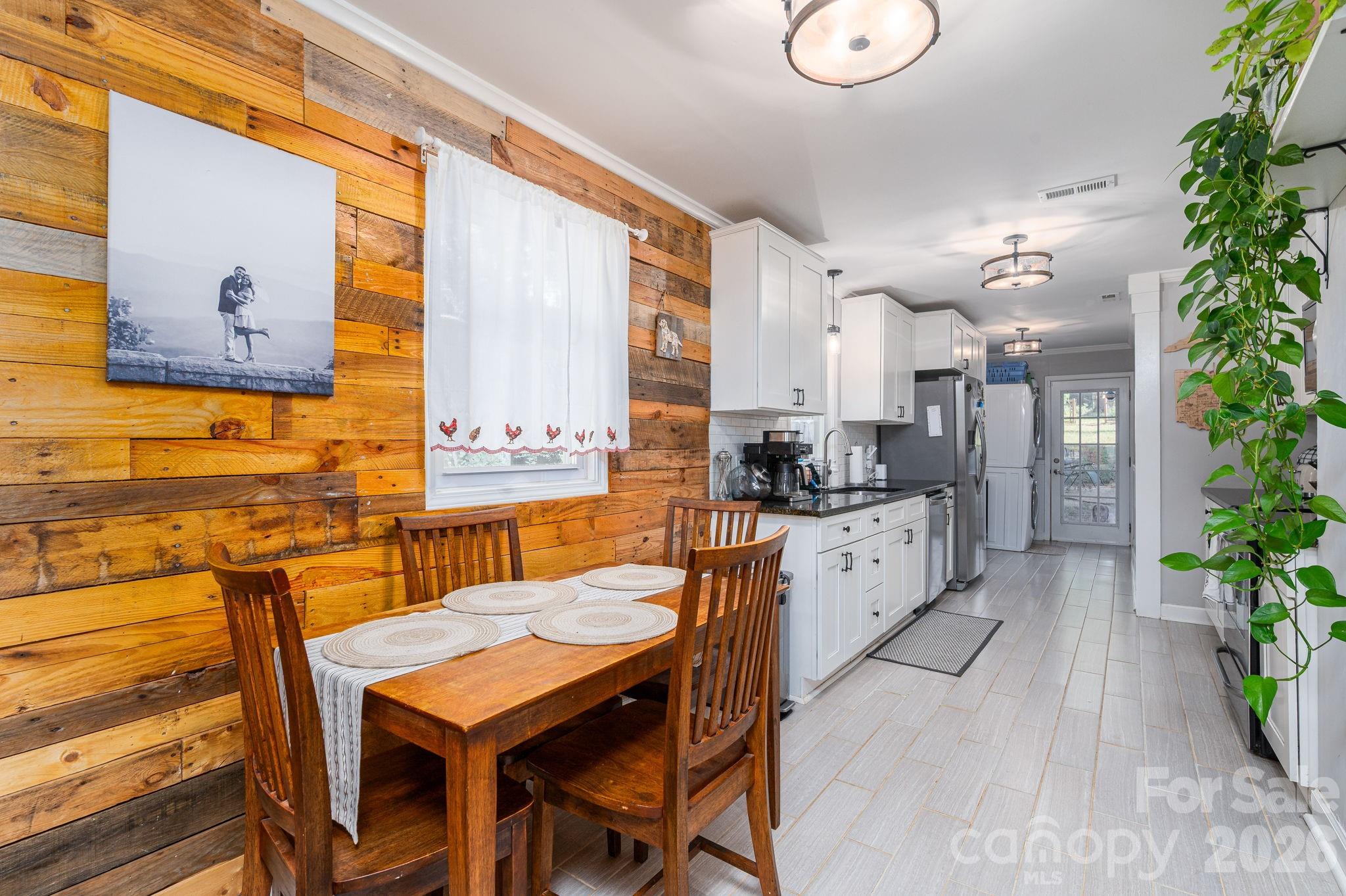 206 Cedar Street Property Photo 11
