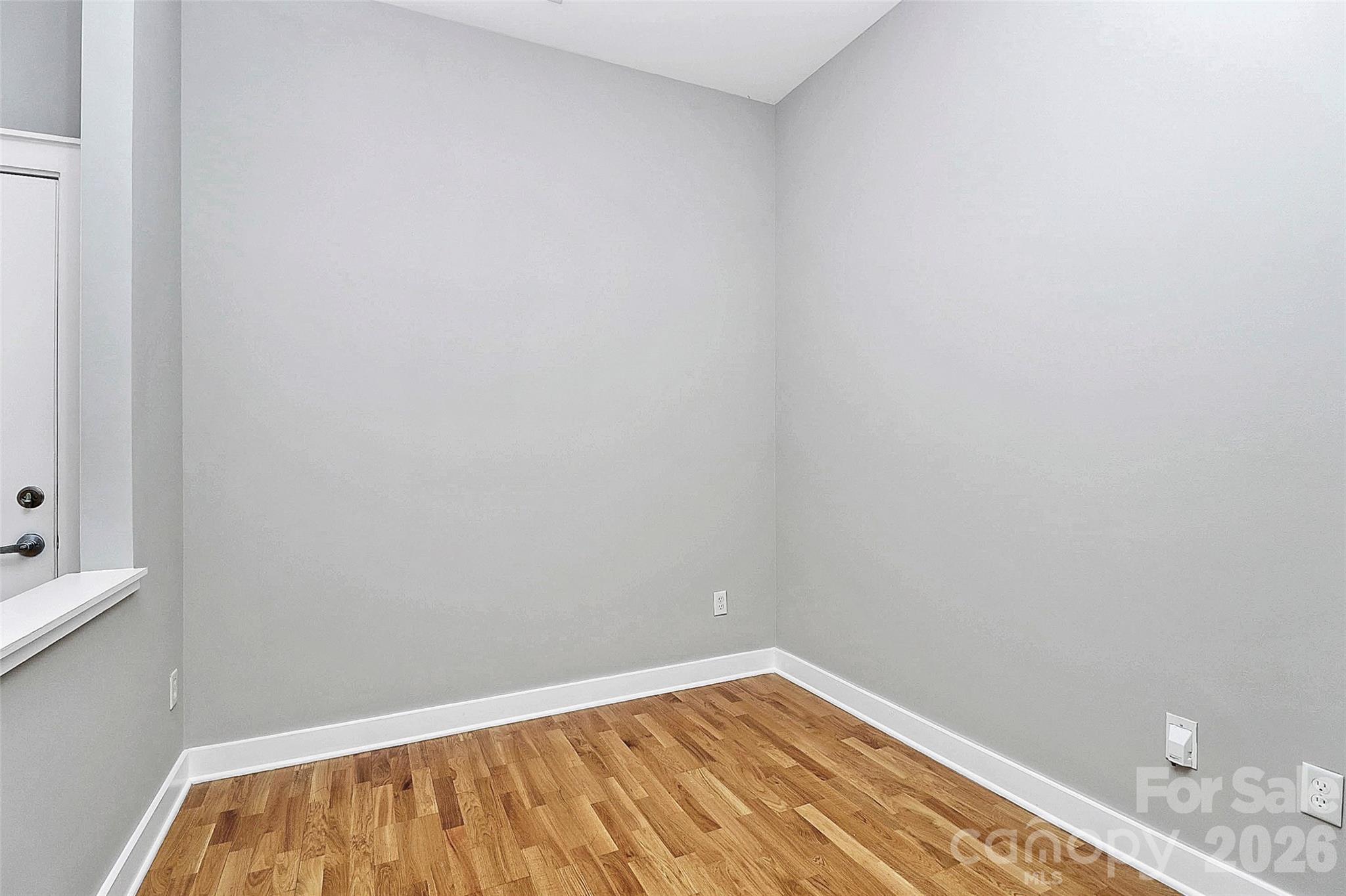 712 N Davidson Street Property Photo 6