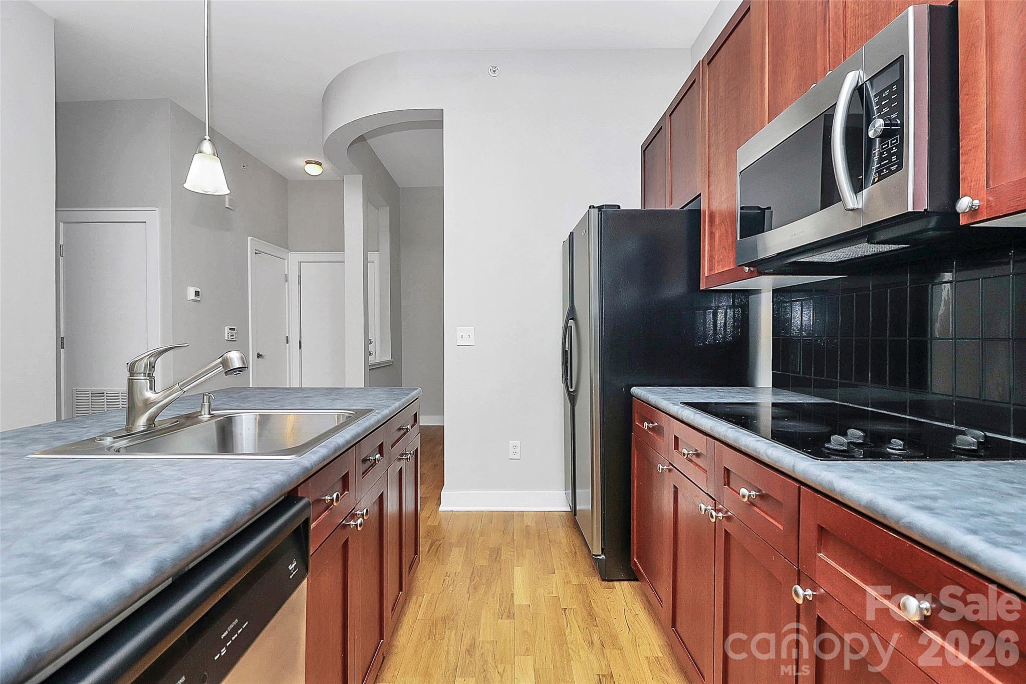 712 N Davidson Street Property Photo 10