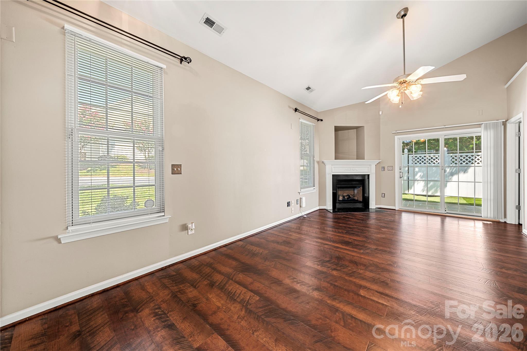 207 Dawn Mist Lane Property Photo 4
