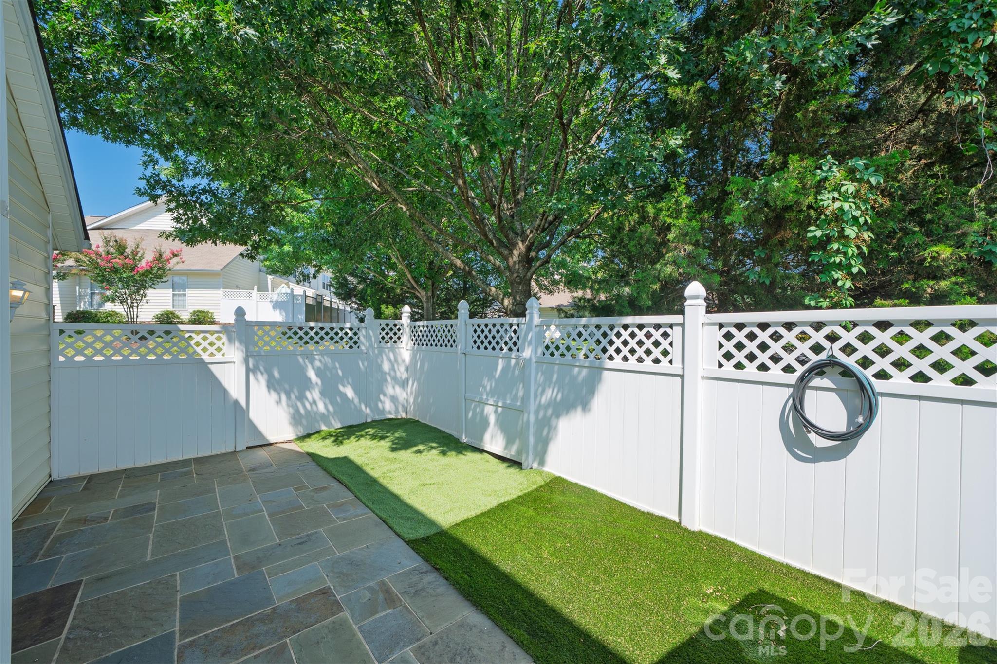 207 Dawn Mist Lane Property Photo 29