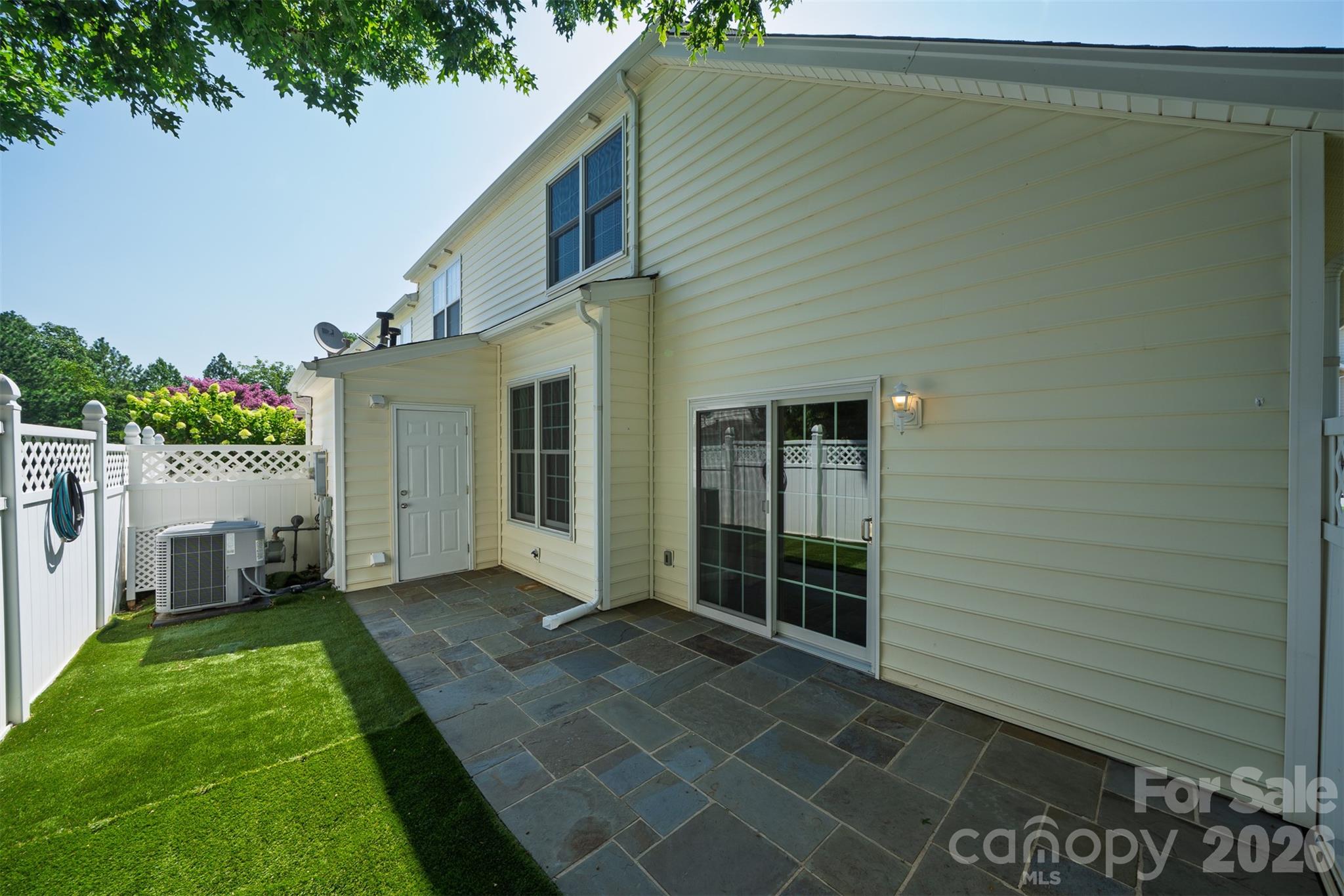 207 Dawn Mist Lane Property Photo 31
