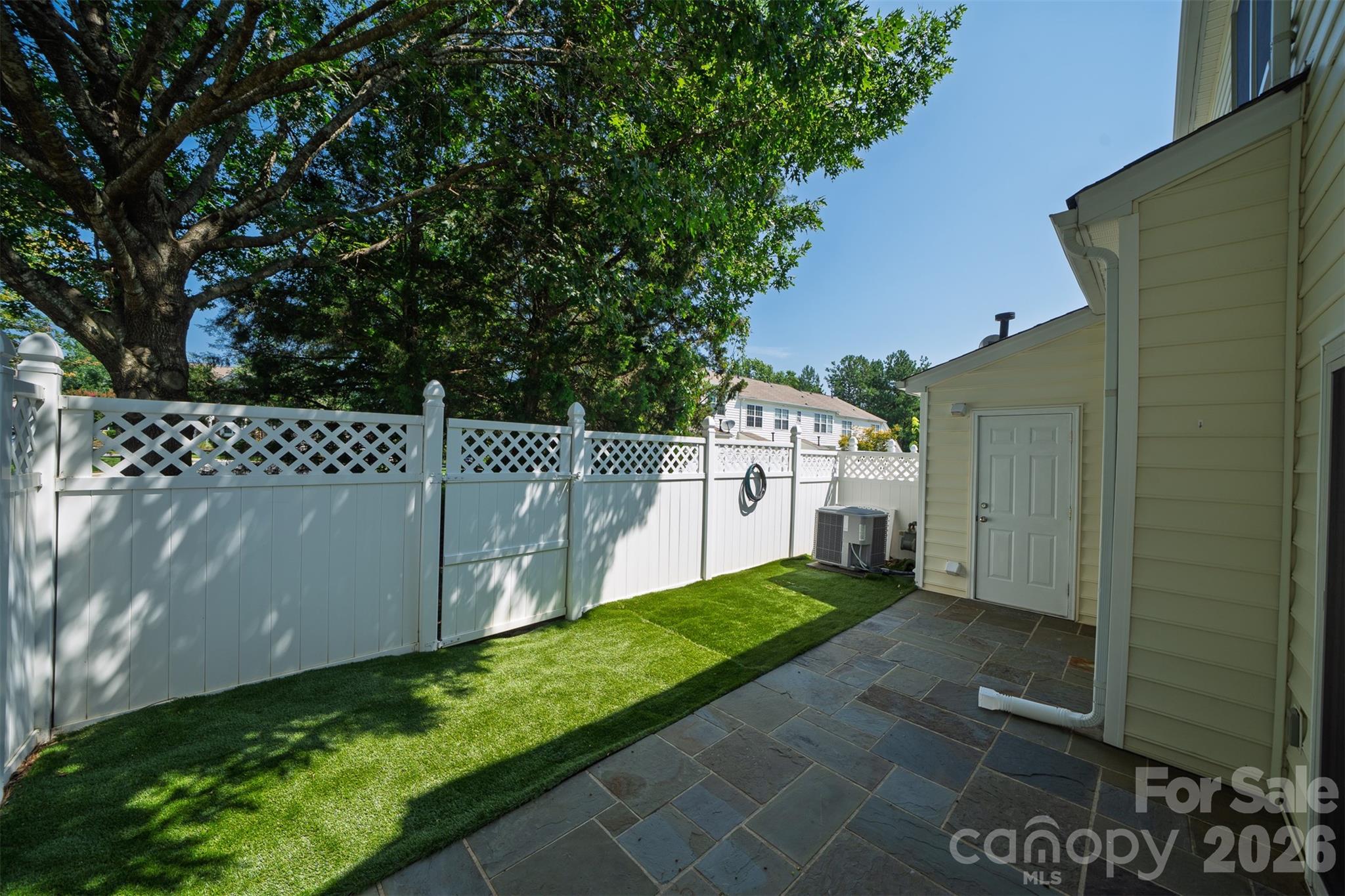 207 Dawn Mist Lane Property Photo 33