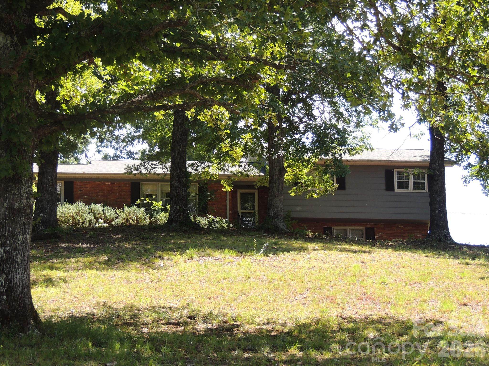 632 Rock Corner Road Property Photo 1