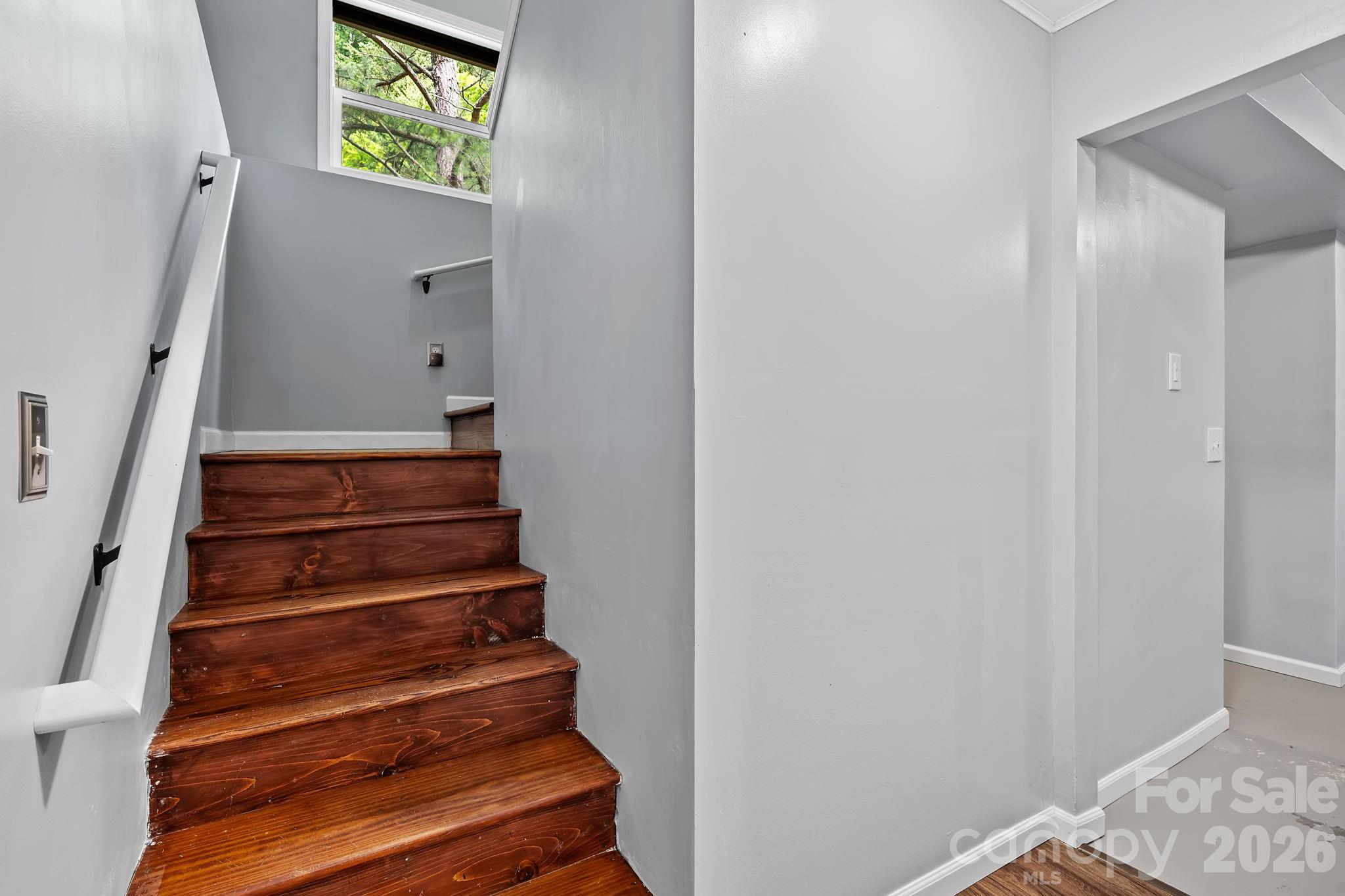 5239 Gerton Highway Property Photo 20
