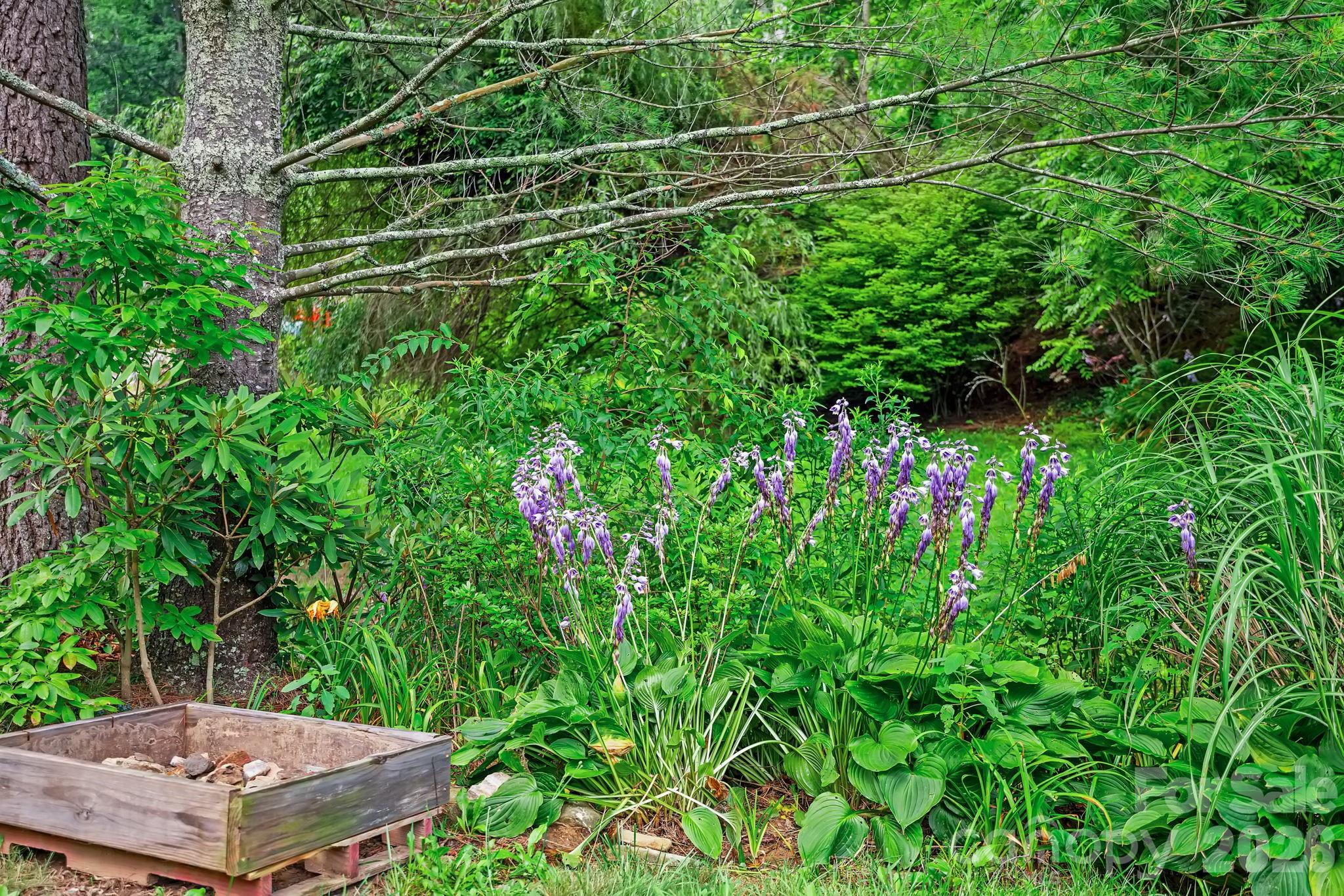 5239 Gerton Highway Property Photo 32