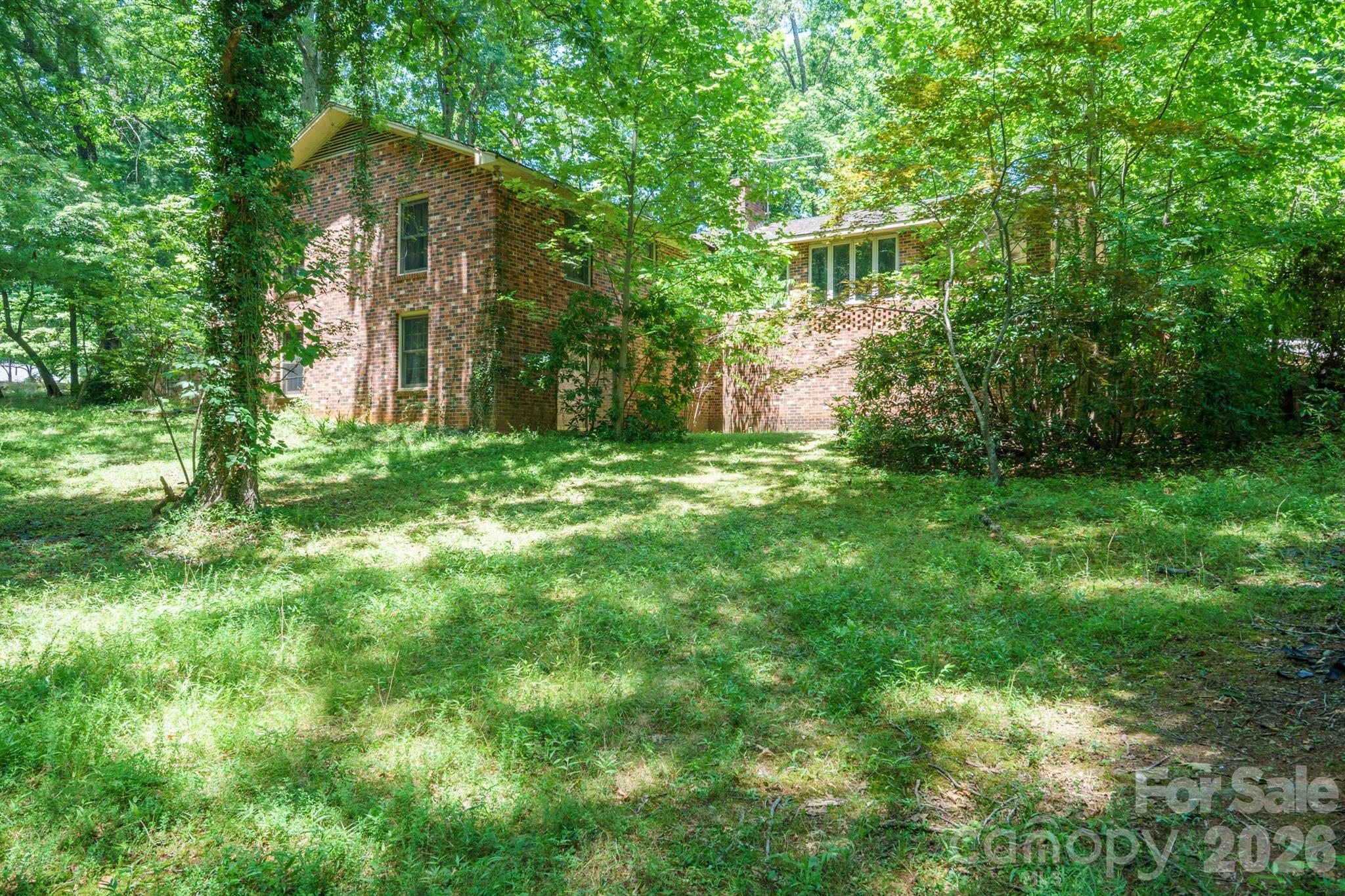 1729 Brentwood Drive Property Photo 5