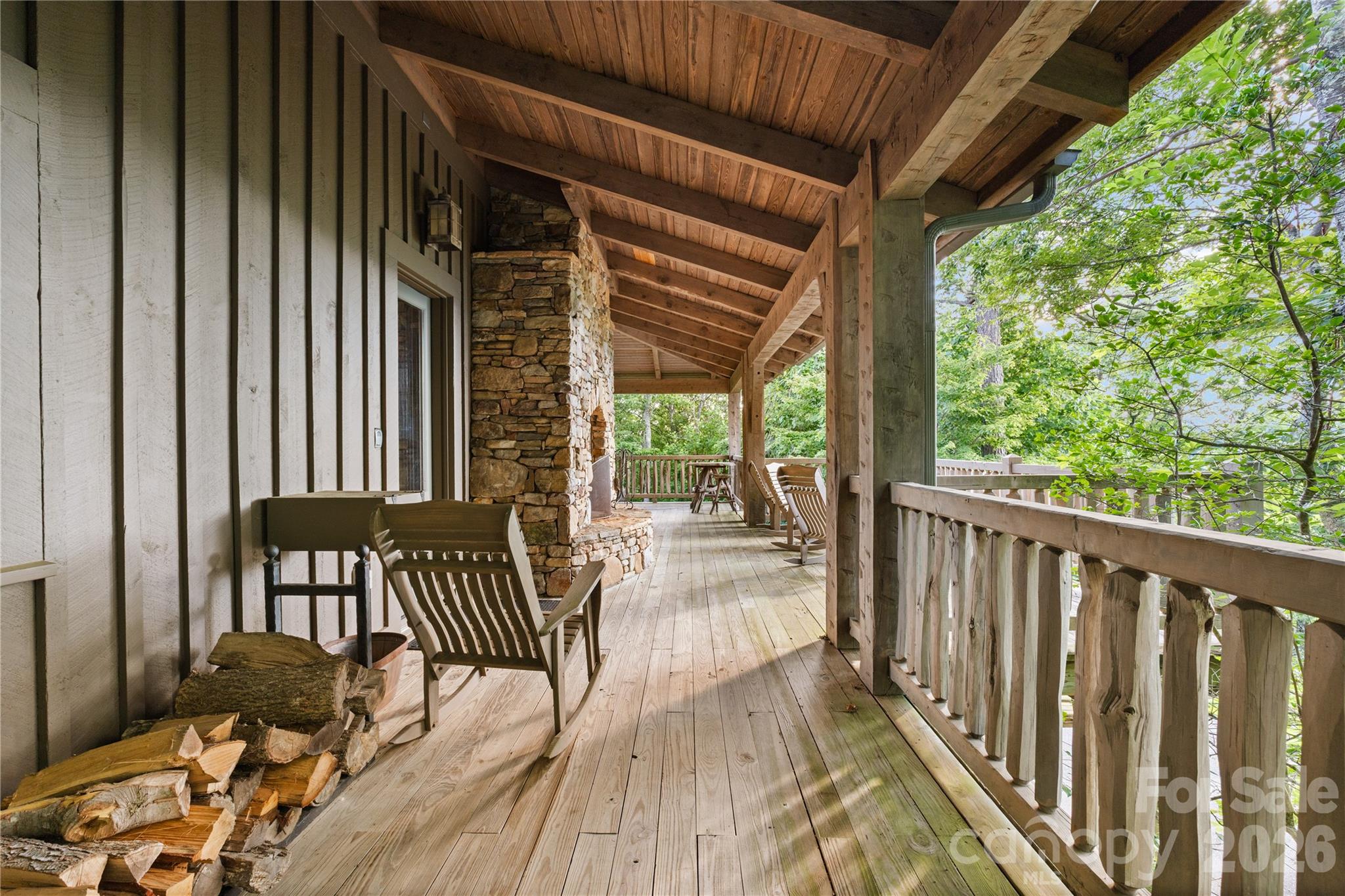 1915 Creston Drive Property Photo 31