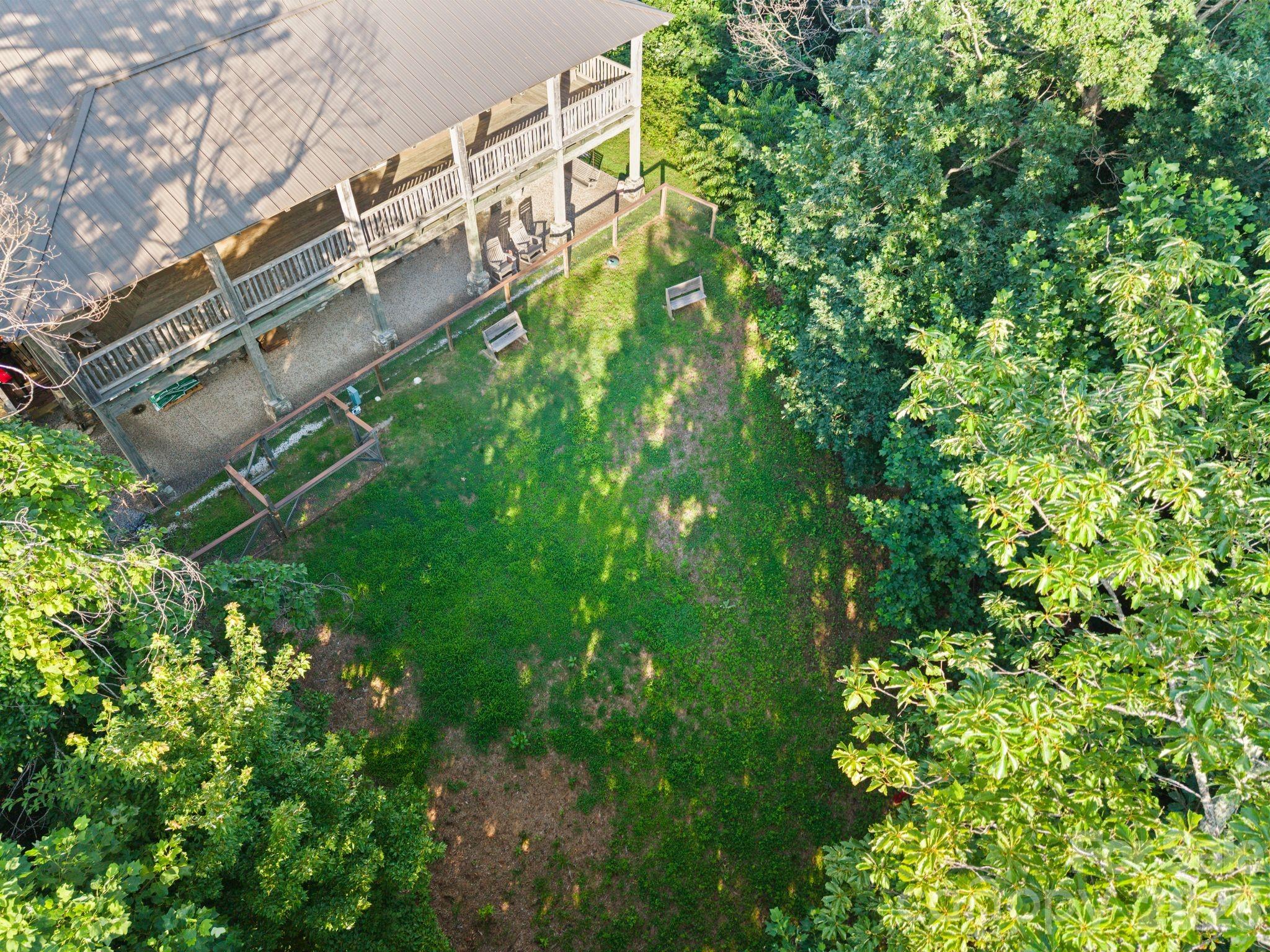 1915 Creston Drive Property Photo 36