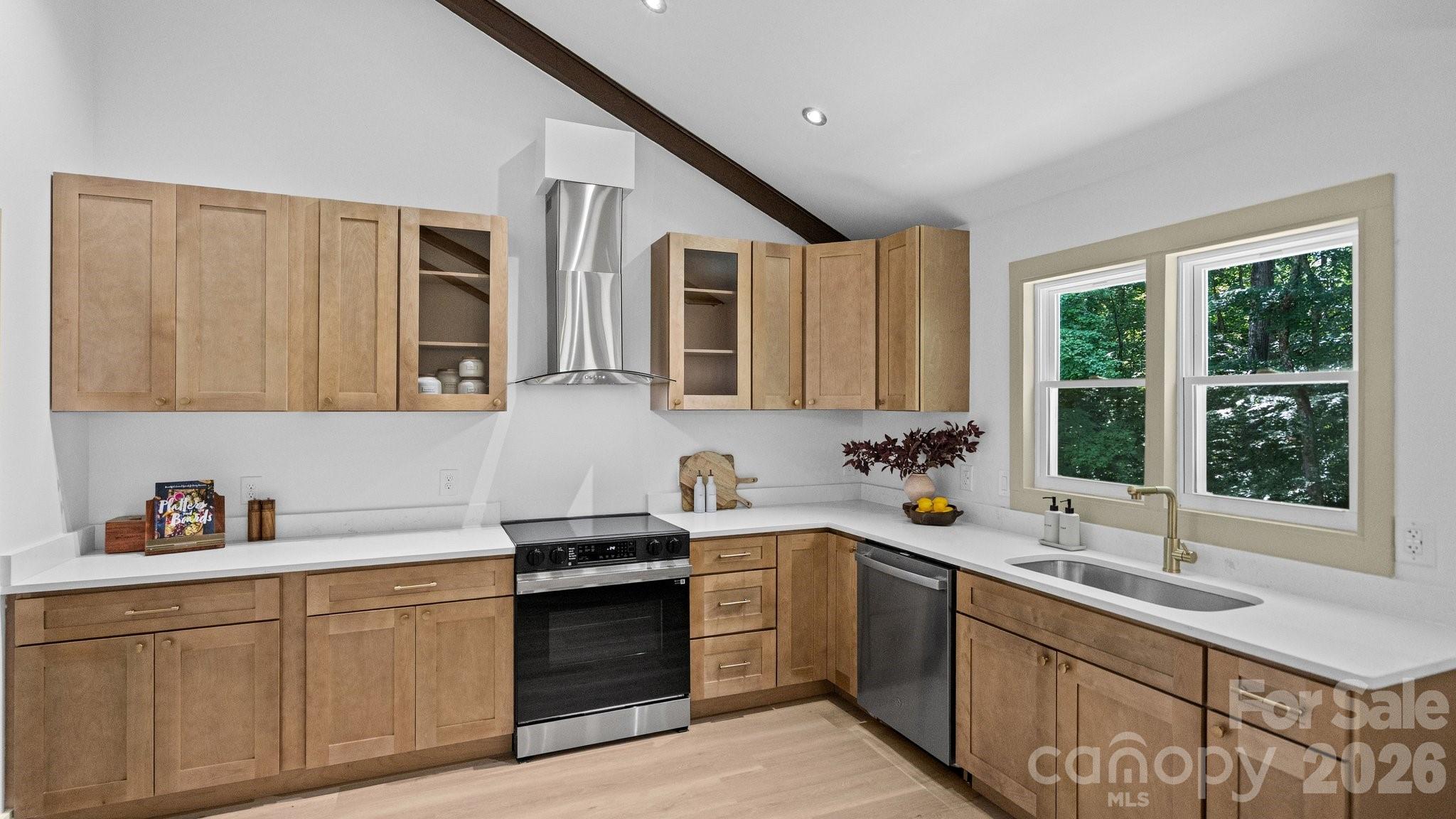 32 Bowen Drive Property Photo 6