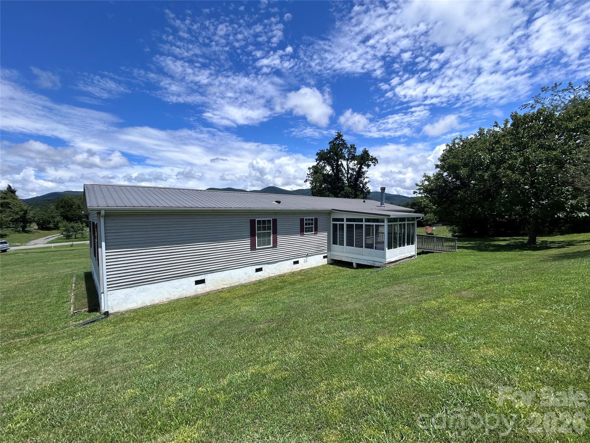 755 Fairview Loop Property Photo 6
