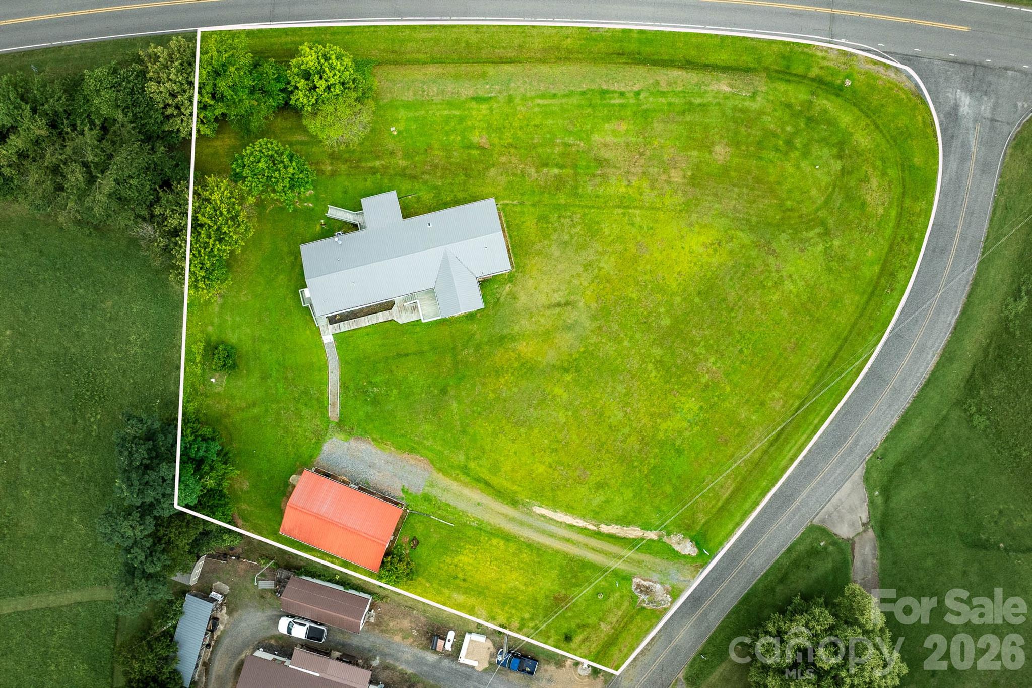 755 Fairview Loop Property Photo 8