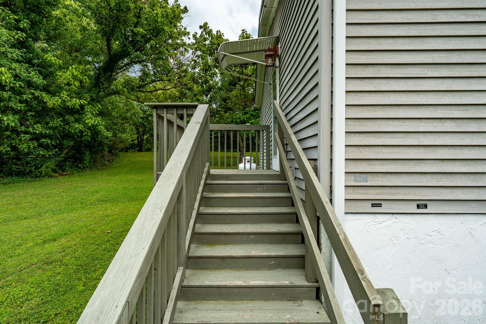 755 Fairview Loop Property Photo 16
