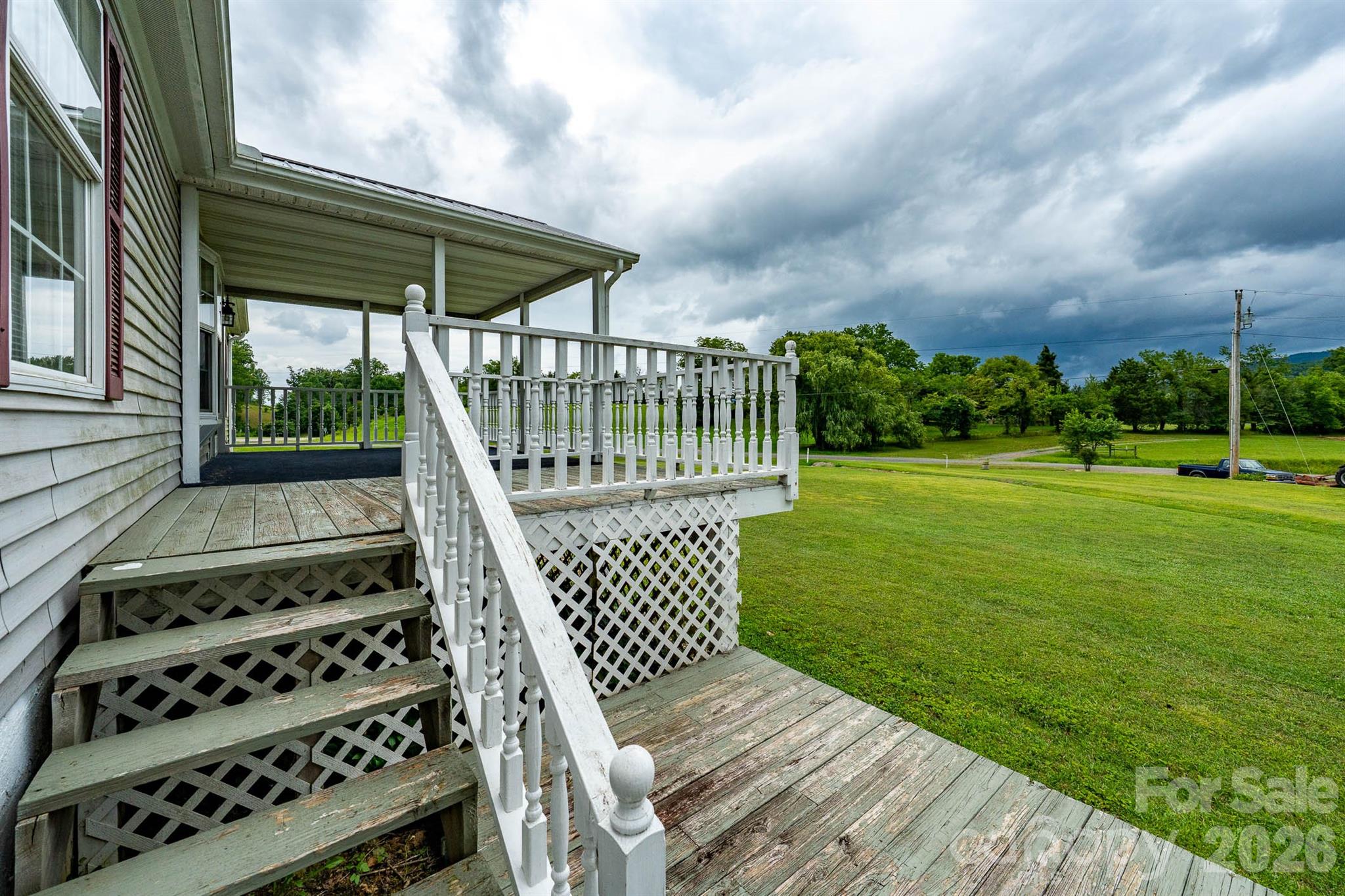 755 Fairview Loop Property Photo 17