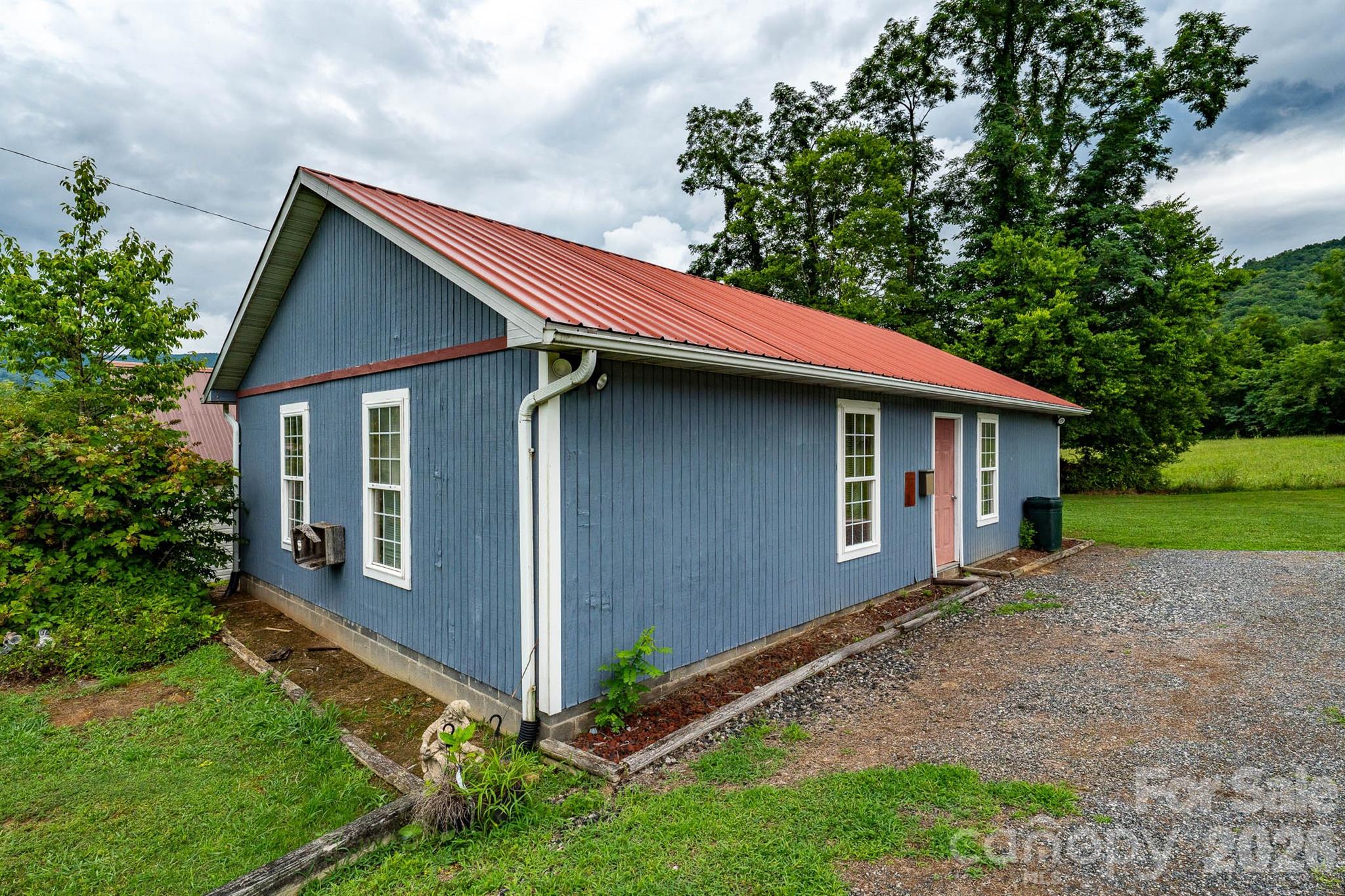 755 Fairview Loop Property Photo 45