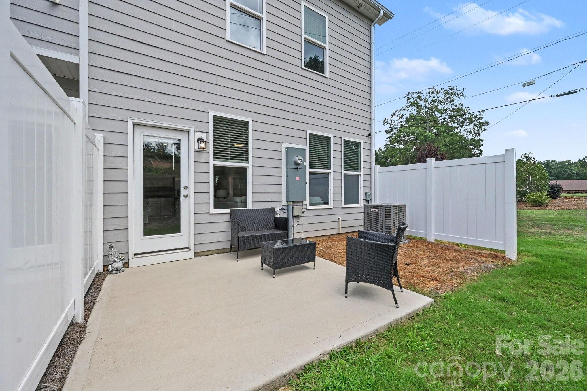 2647 Ruby Dixon Crossing Drive 1 Property Photo 28