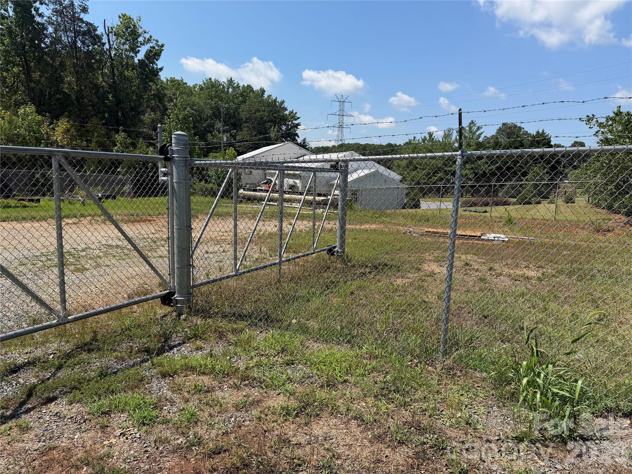 5166 Slanting Bridge Road Property Photo 7