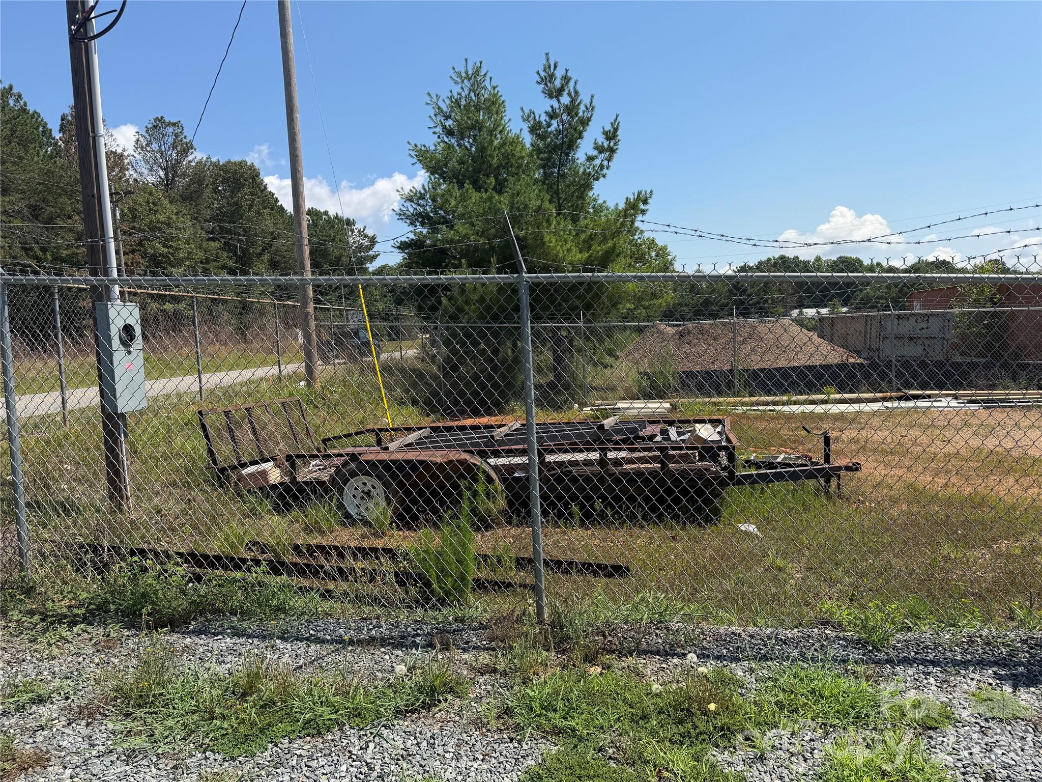 5166 Slanting Bridge Road Property Photo 9