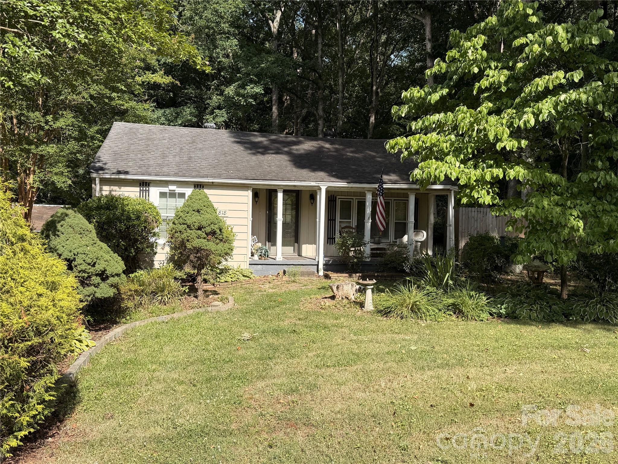 1818 Union Road Property Photo 1