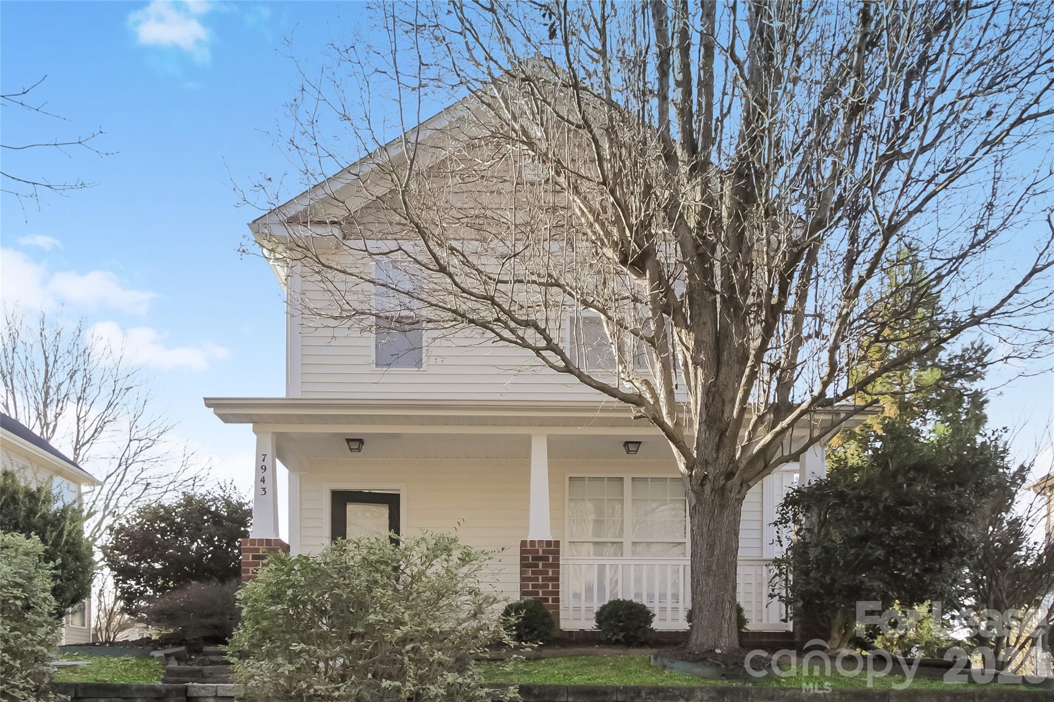 7943 Rolling Meadows Lane Property Photo 1