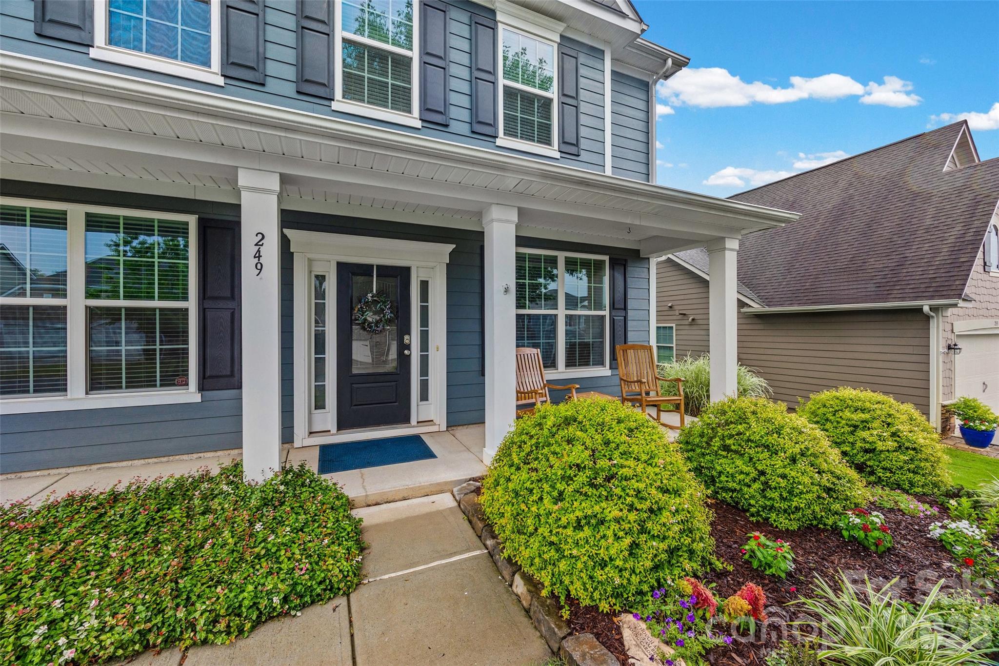 249 Sweet Briar Drive Property Photo 3