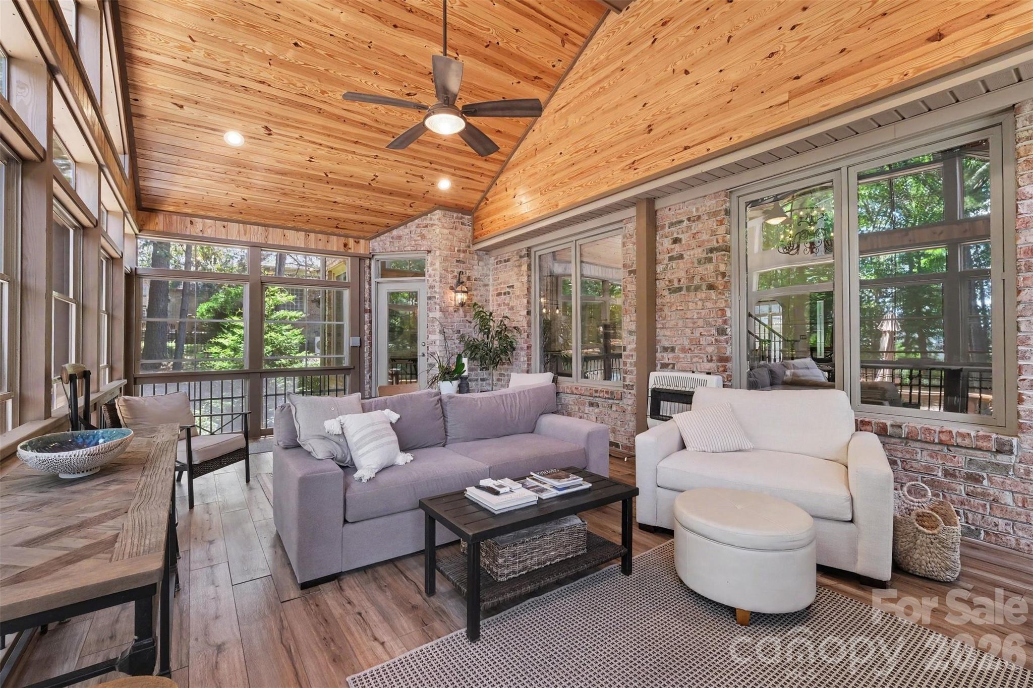 109 Whiterock Drive Property Photo 17