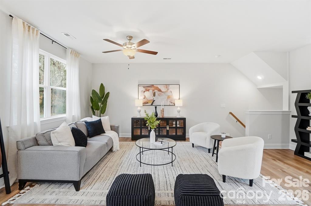 8927 Sharonbrook Drive Property Photo 11