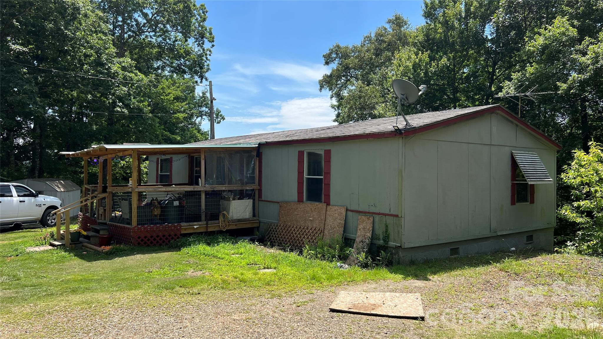 236 Forest Lane Property Photo 1