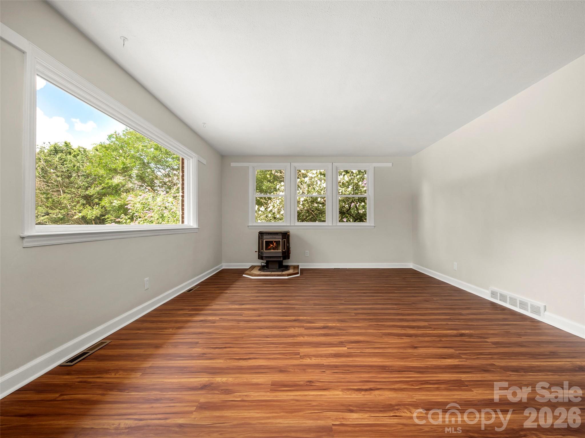 917 W Blue Ridge Road Property Photo 5