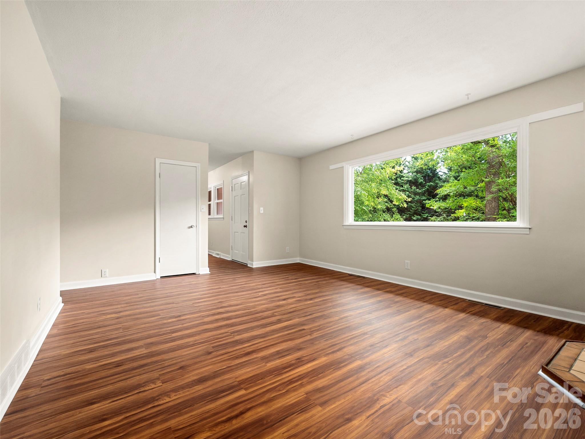 917 W Blue Ridge Road Property Photo 6
